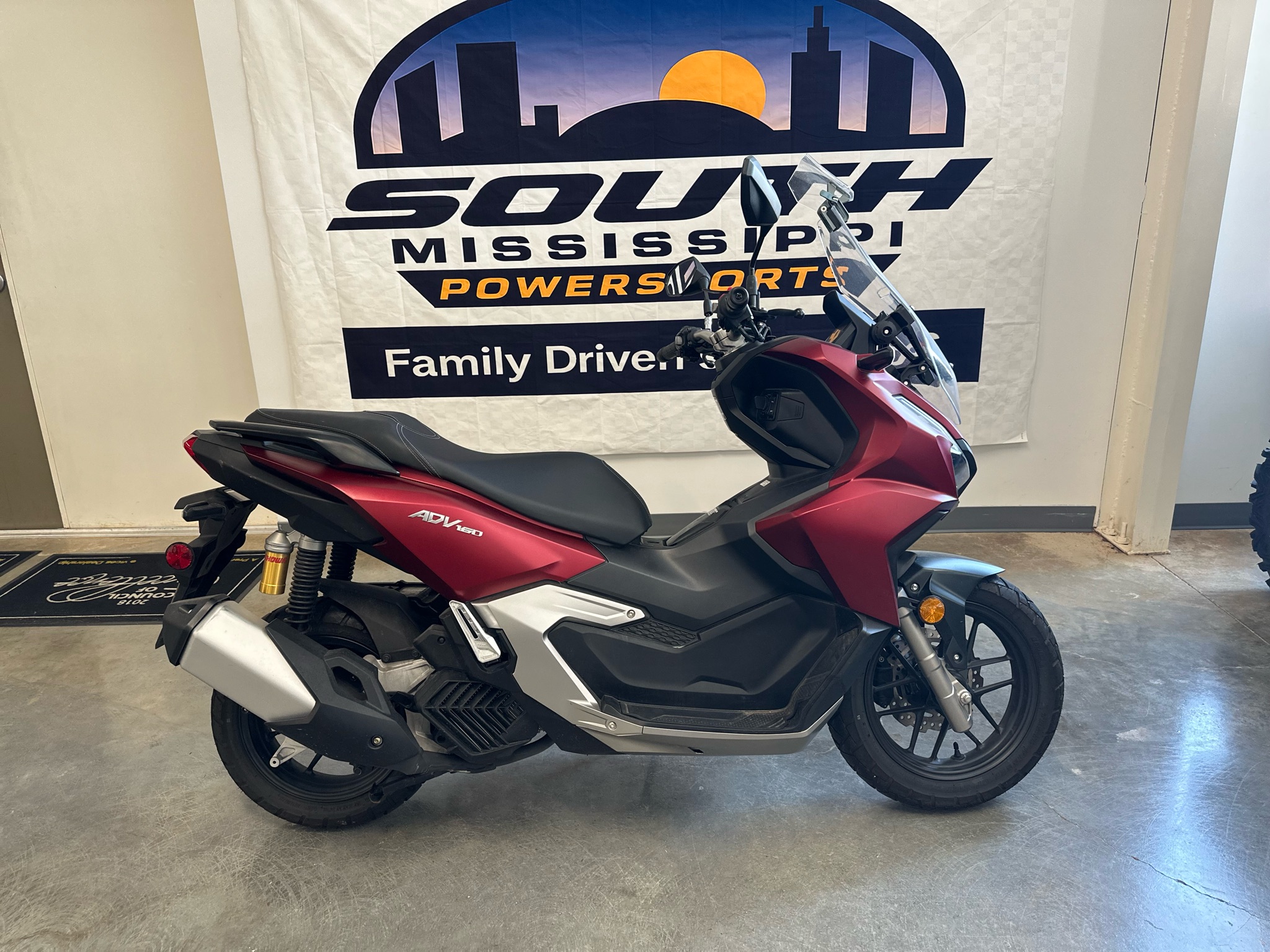 2024 Honda ADV160 1
