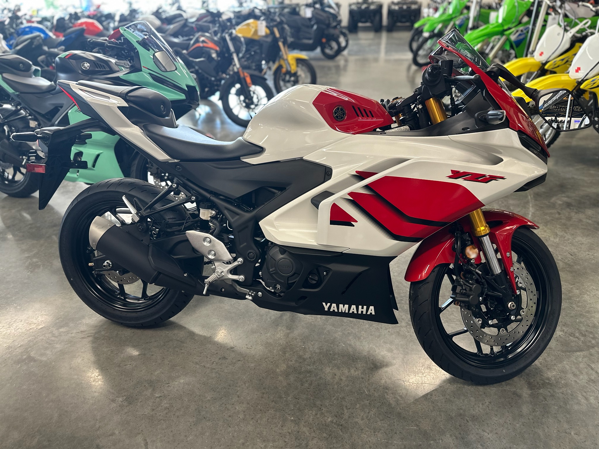 2026 Yamaha YZF-R3 1
