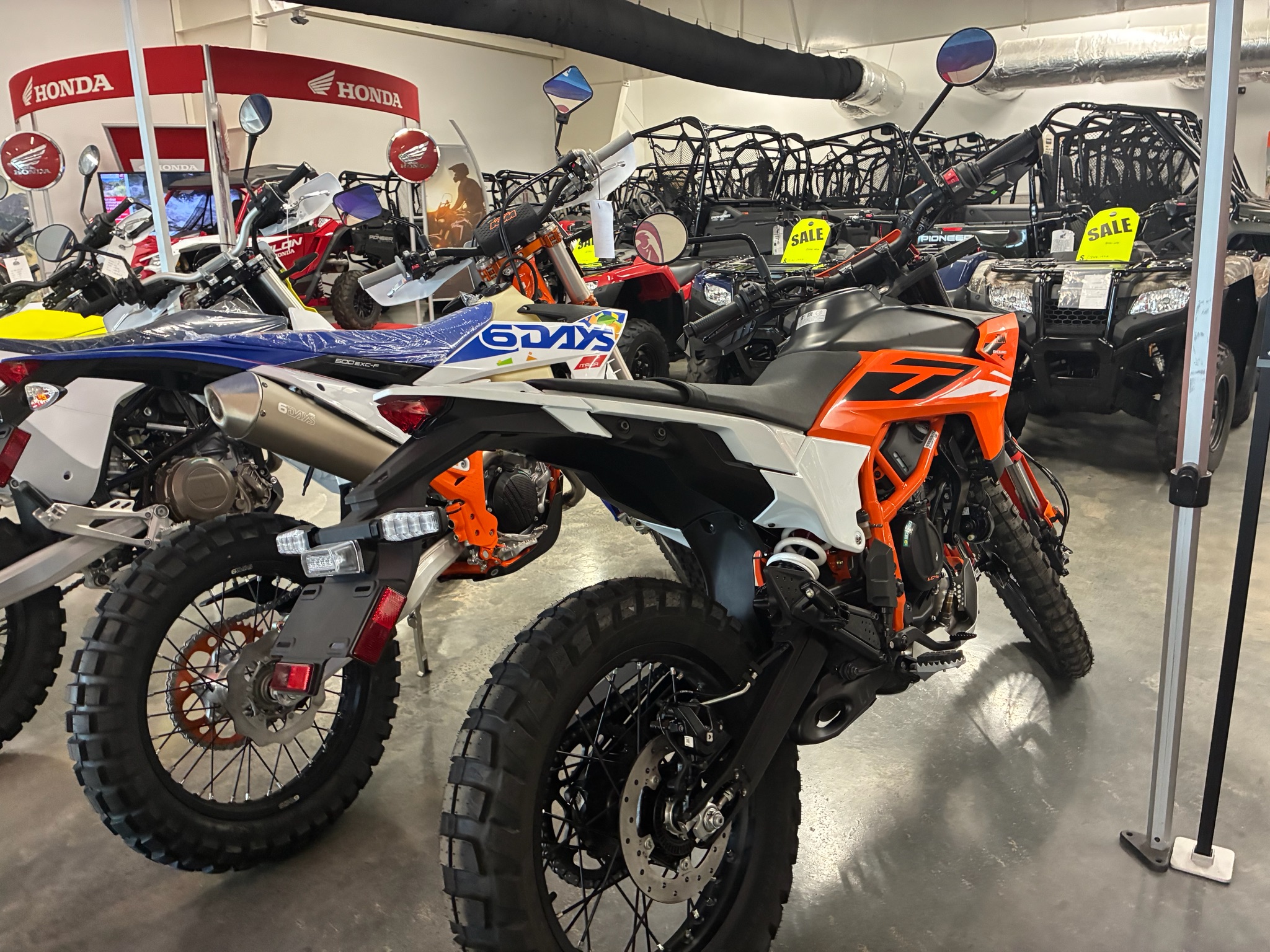 2026 KTM 390 Enduro R 3
