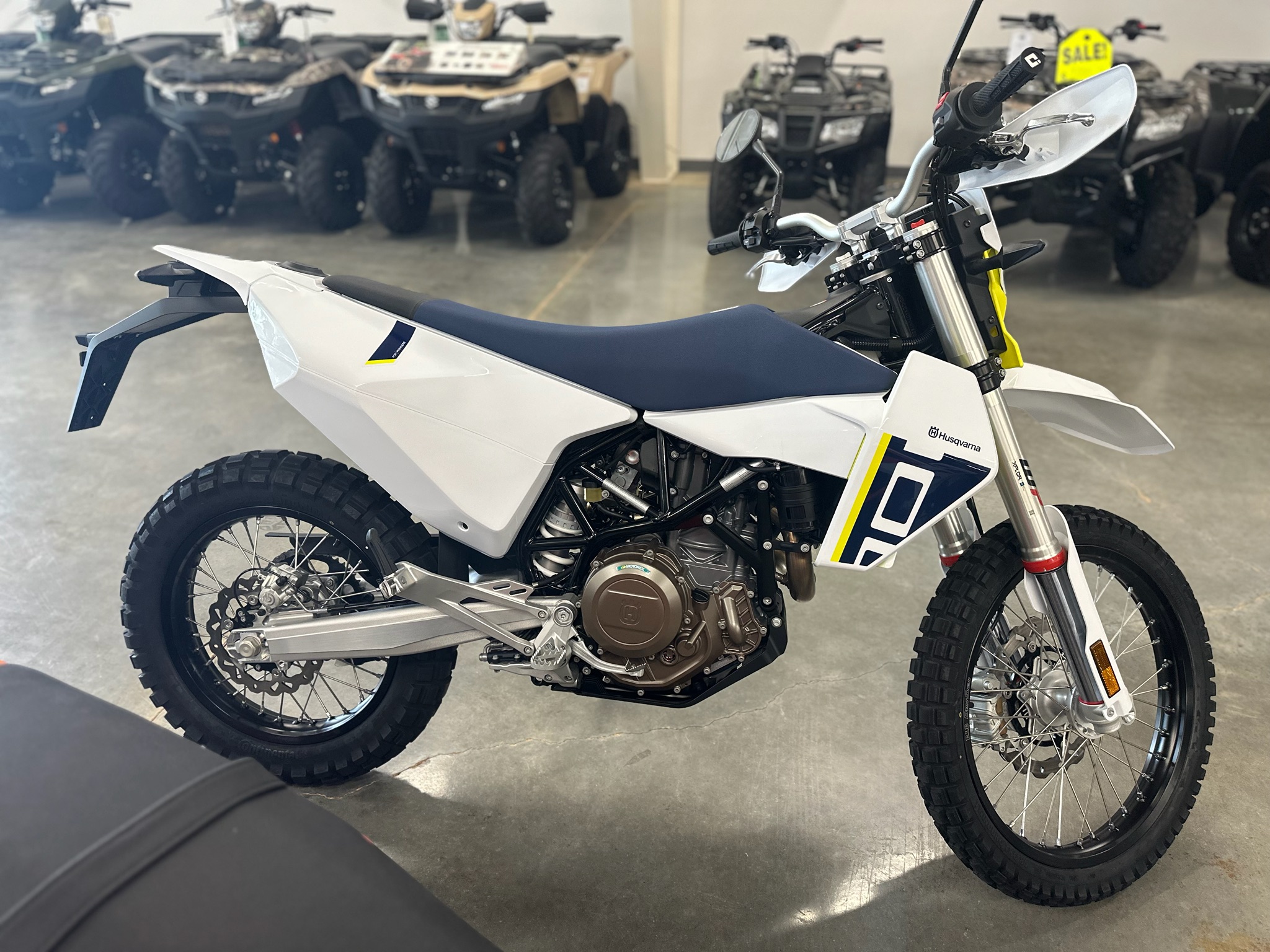 2027 Husqvarna 701 Enduro 3