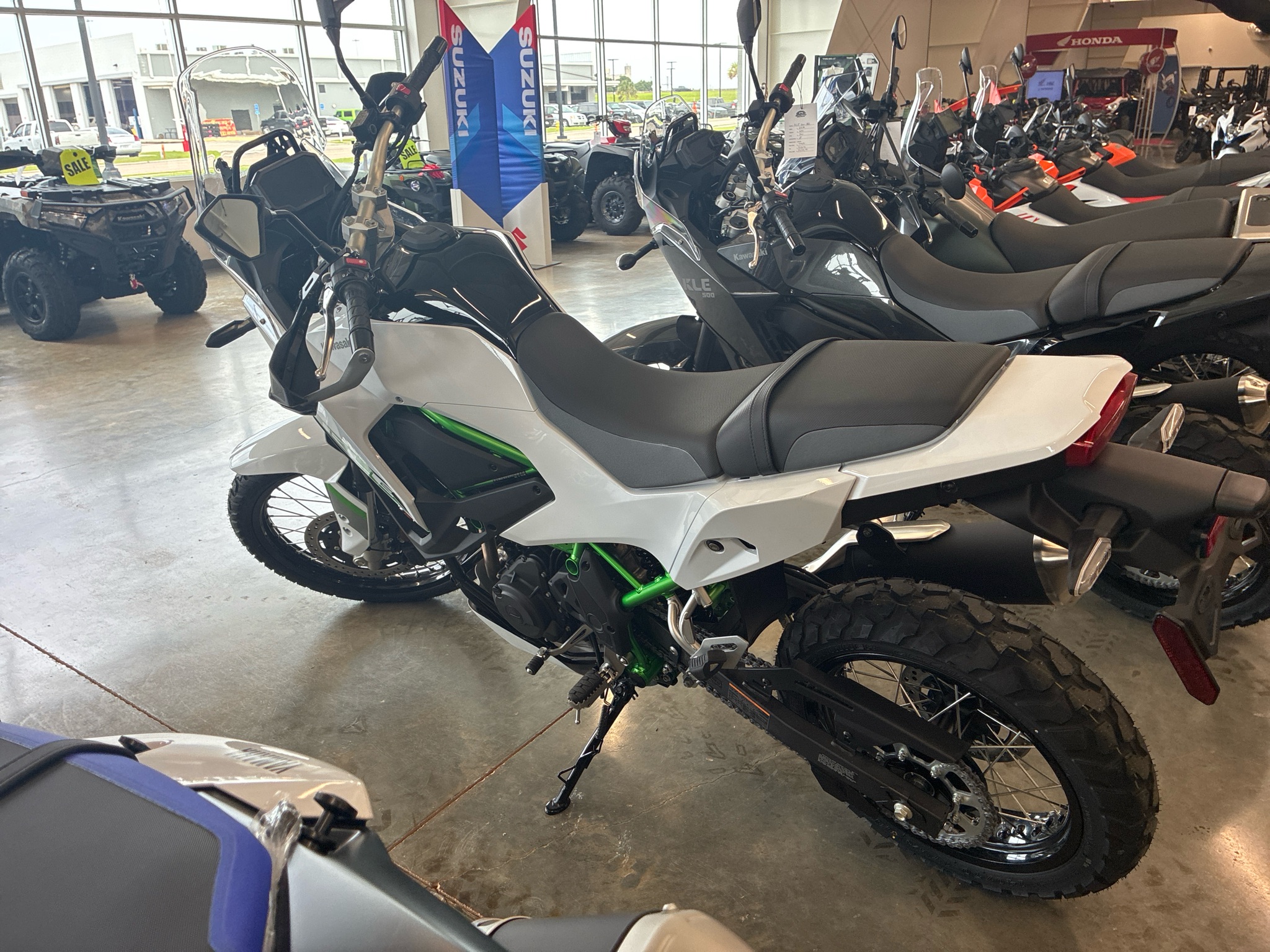 2026 Kawasaki KLE®500 SE ABS 4