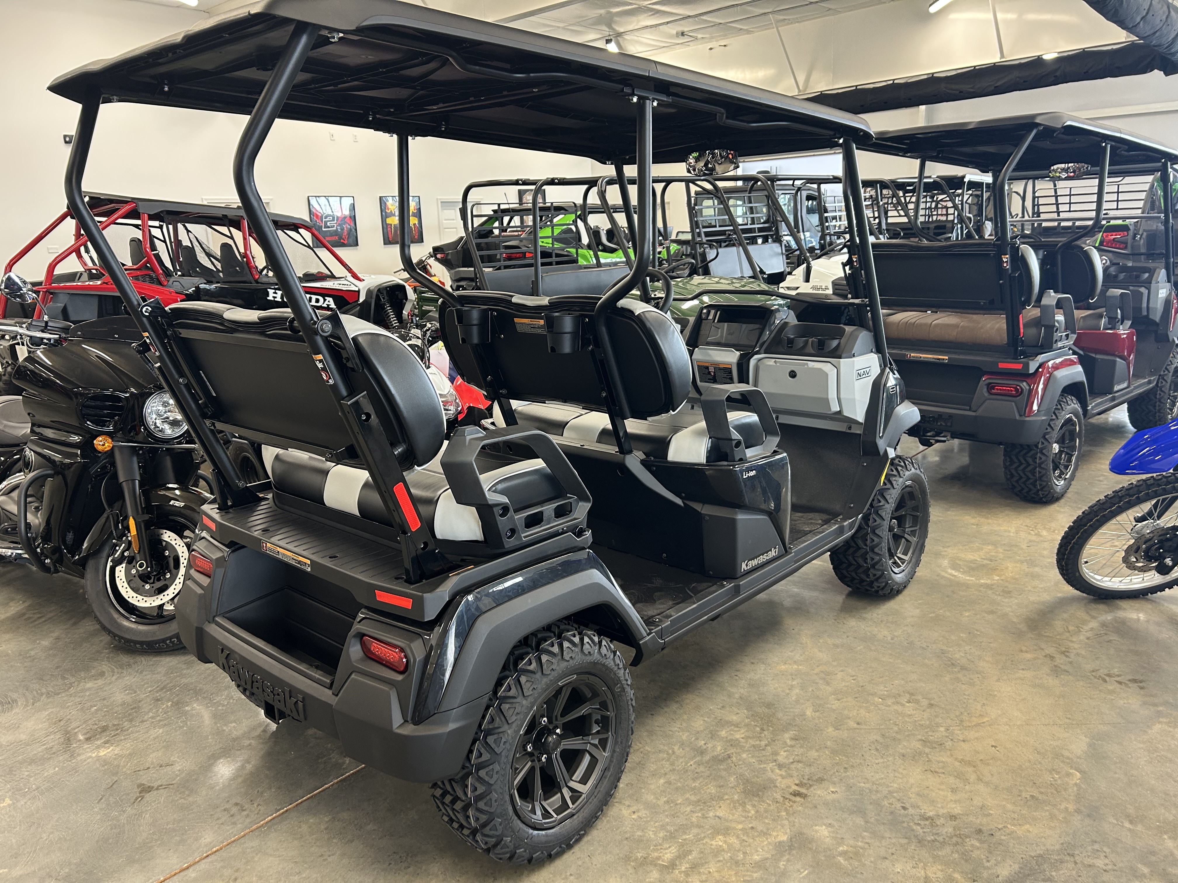 2025 Kawasaki NAV® 4e LE 8