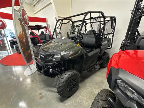 2026 Honda Pioneer 700-4 Deluxe — photo 1 of 7