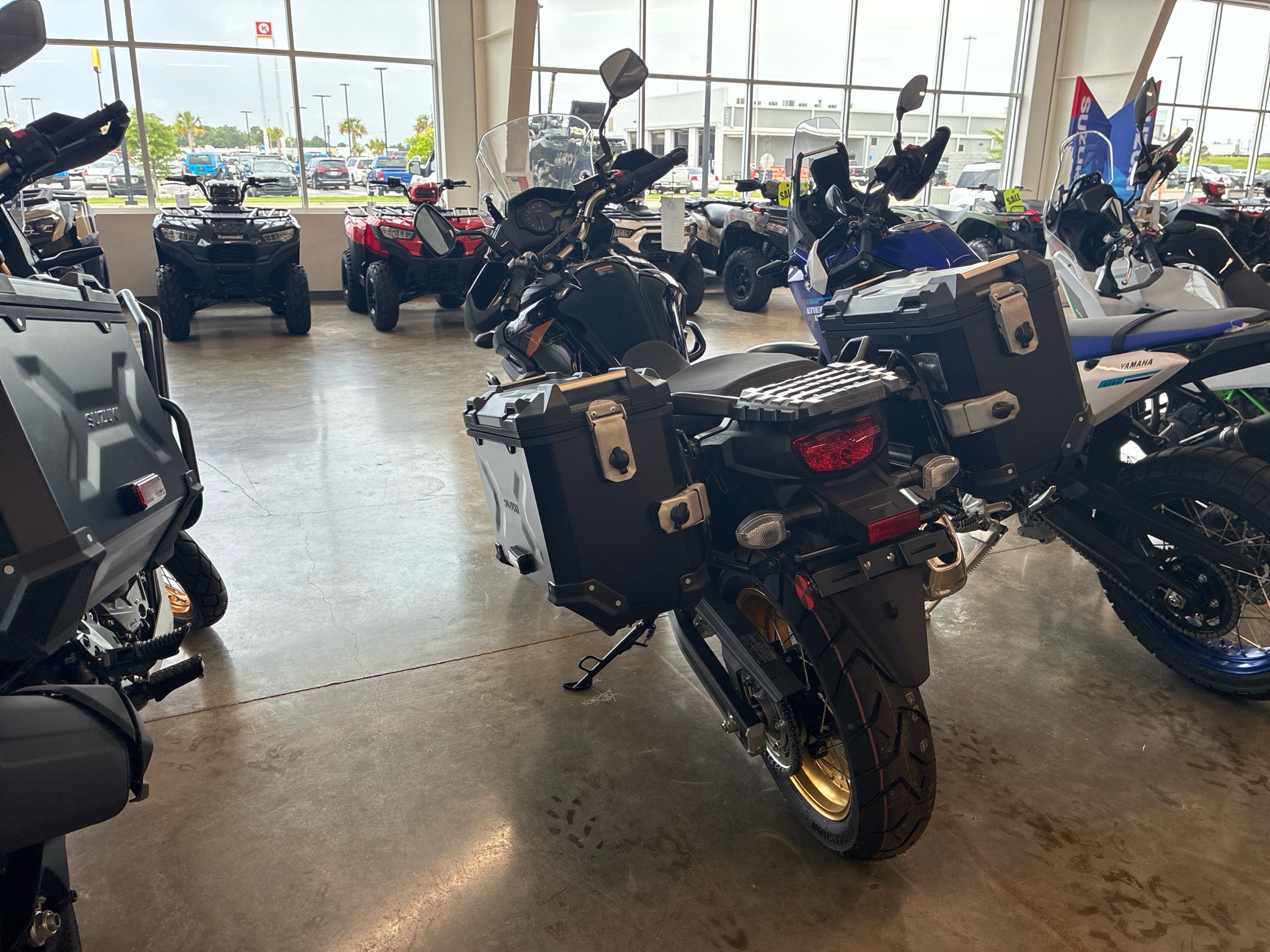 New 2025 Suzuki V-Strom 650XT Adventure Glass Sparkle Black
