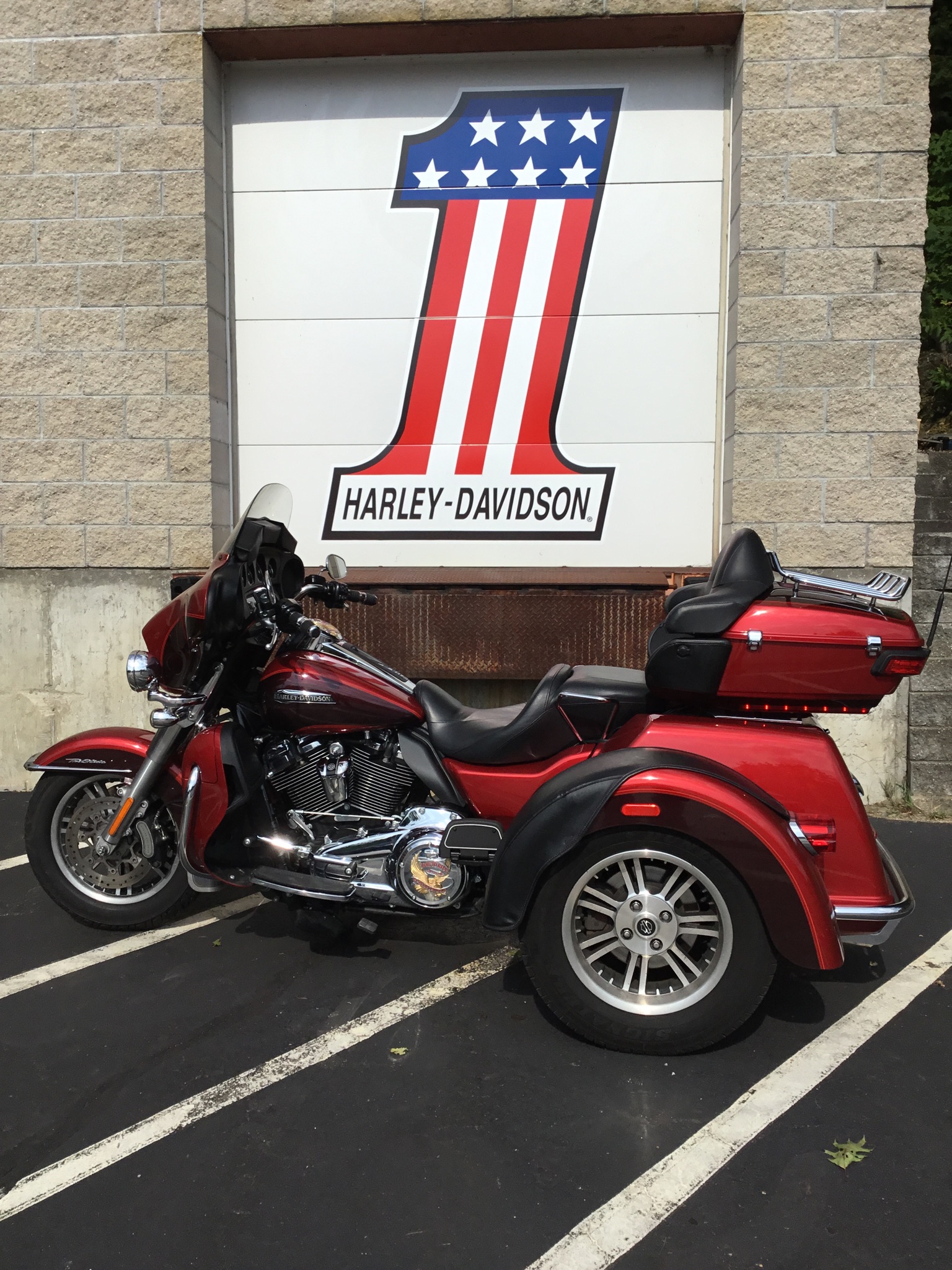 2018 Harley-Davidson Tri Glide® Ultra 3