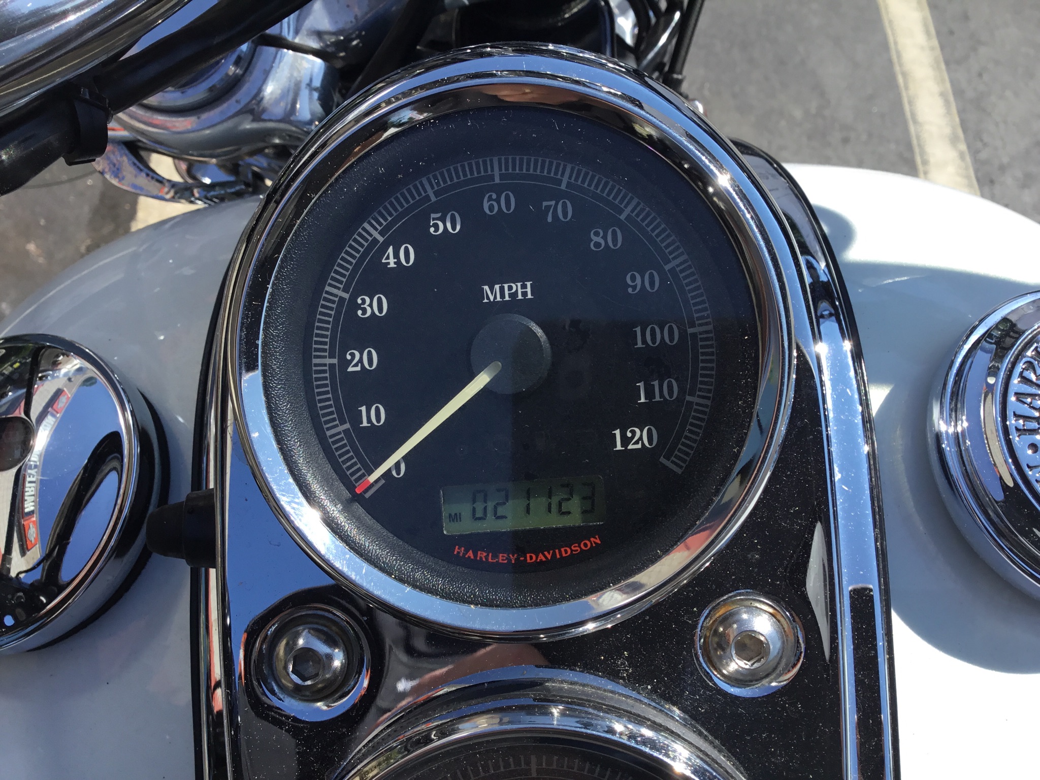 2008 Harley-Davidson Dyna® Low Rider® 5