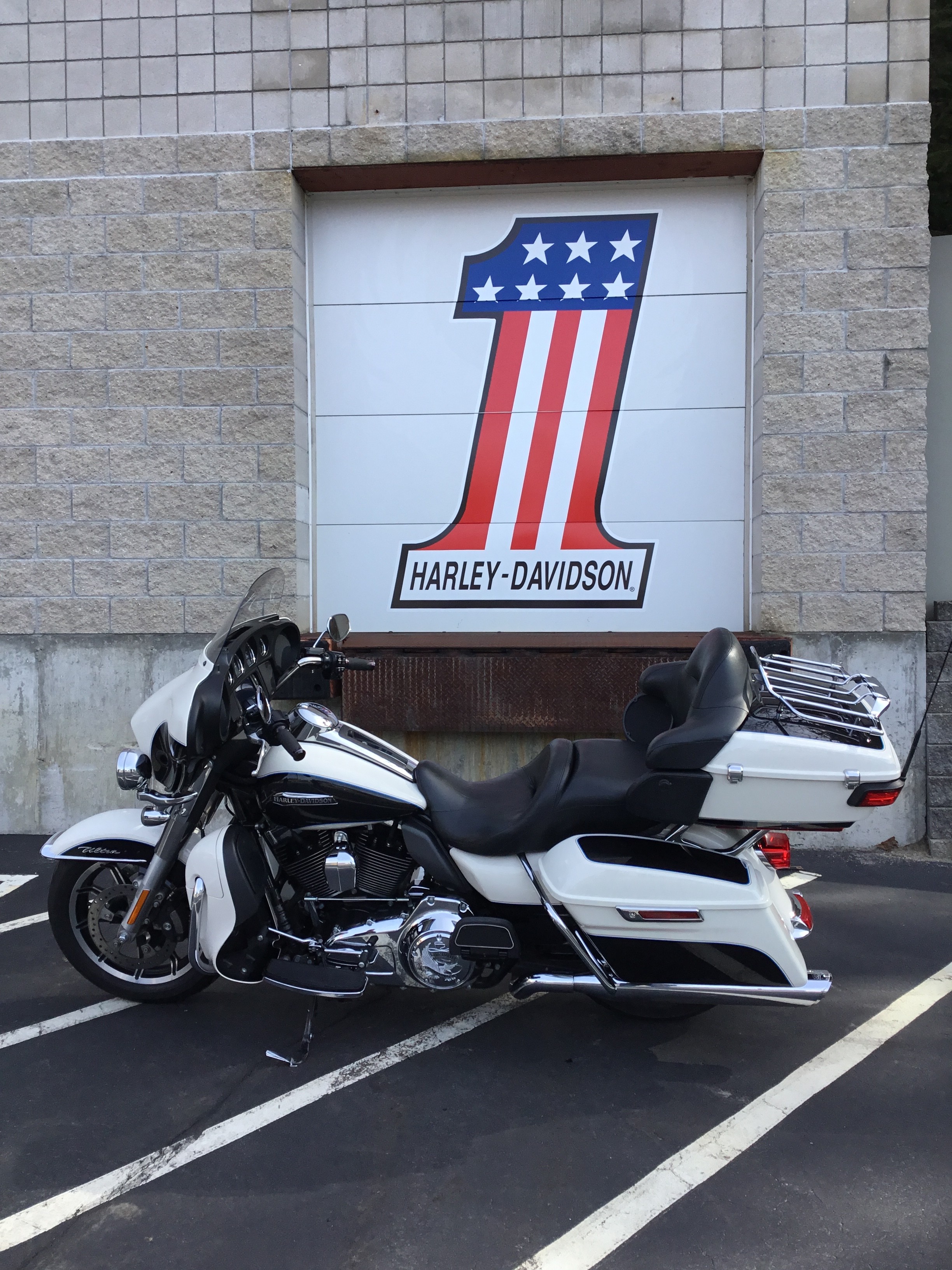2014 Harley-Davidson Electra Glide® Ultra Classic® 3