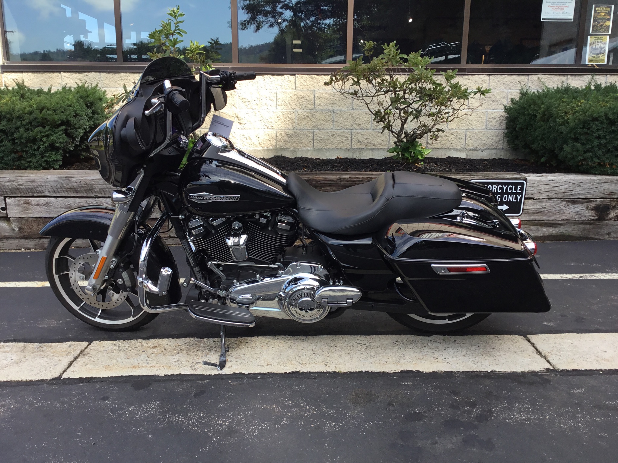 2023 Harley-Davidson Street Glide® 3