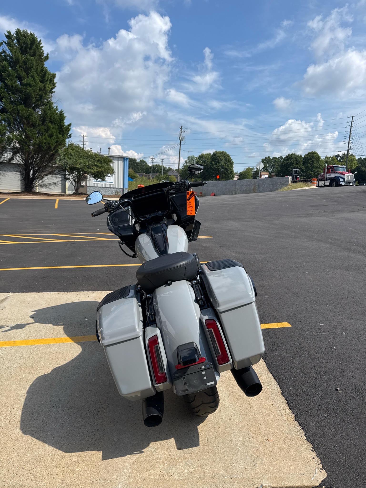 2025 Harley-Davidson Road Glide® 4