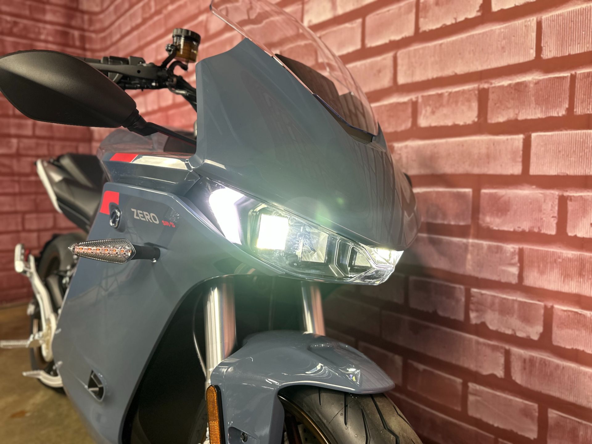 新品 AUBERGE 25SS MOTO38 42 New 2025 Zero Motorcycles SR/S, Gaithersburg MD | Specs