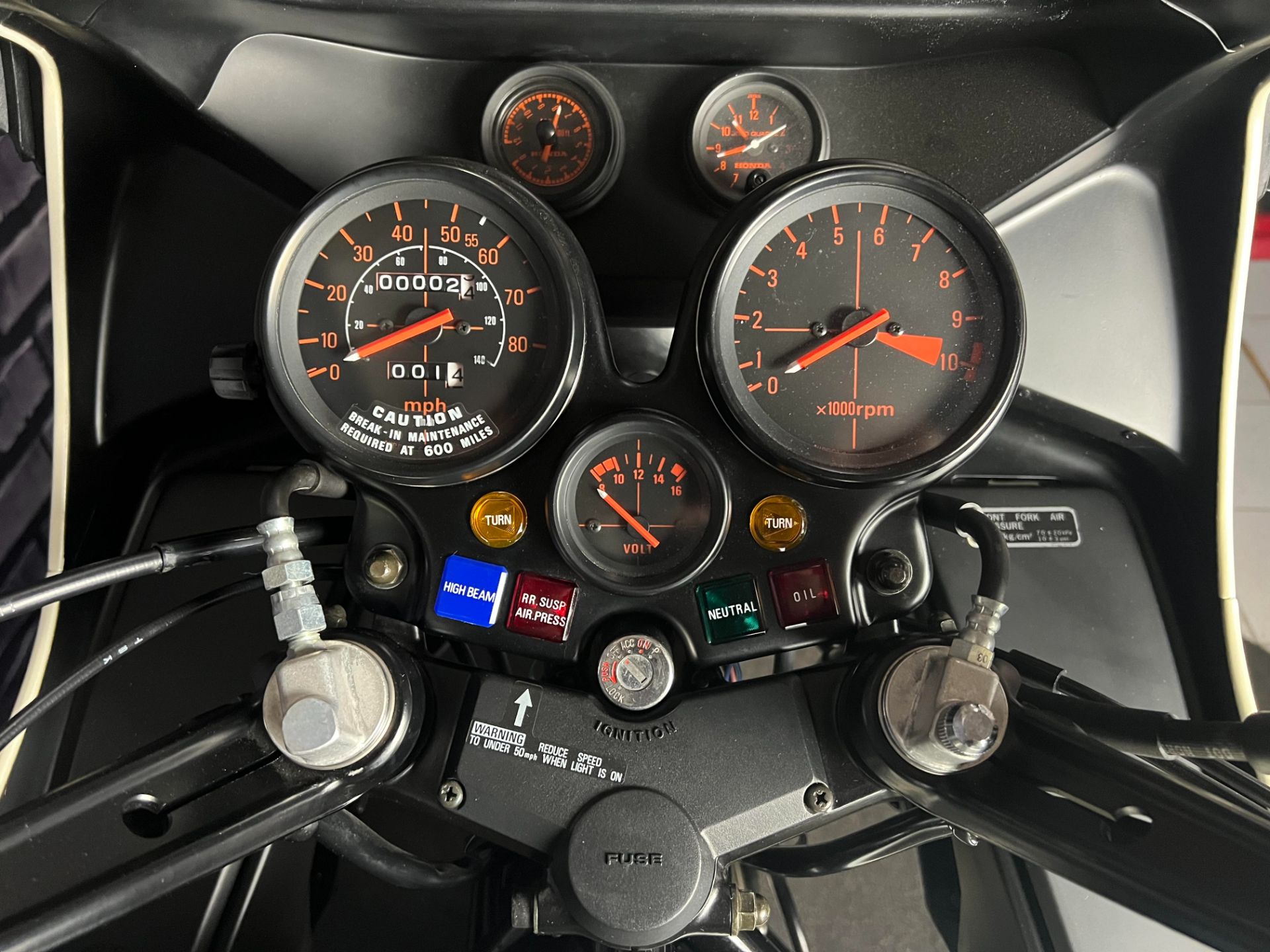 新品 ホンダ CBX1000 78-82　KMH スピードメーター 新品 ホンダ CBX1000 78-82 KMH表記 スピードメーター｜Yahoo!フリマ