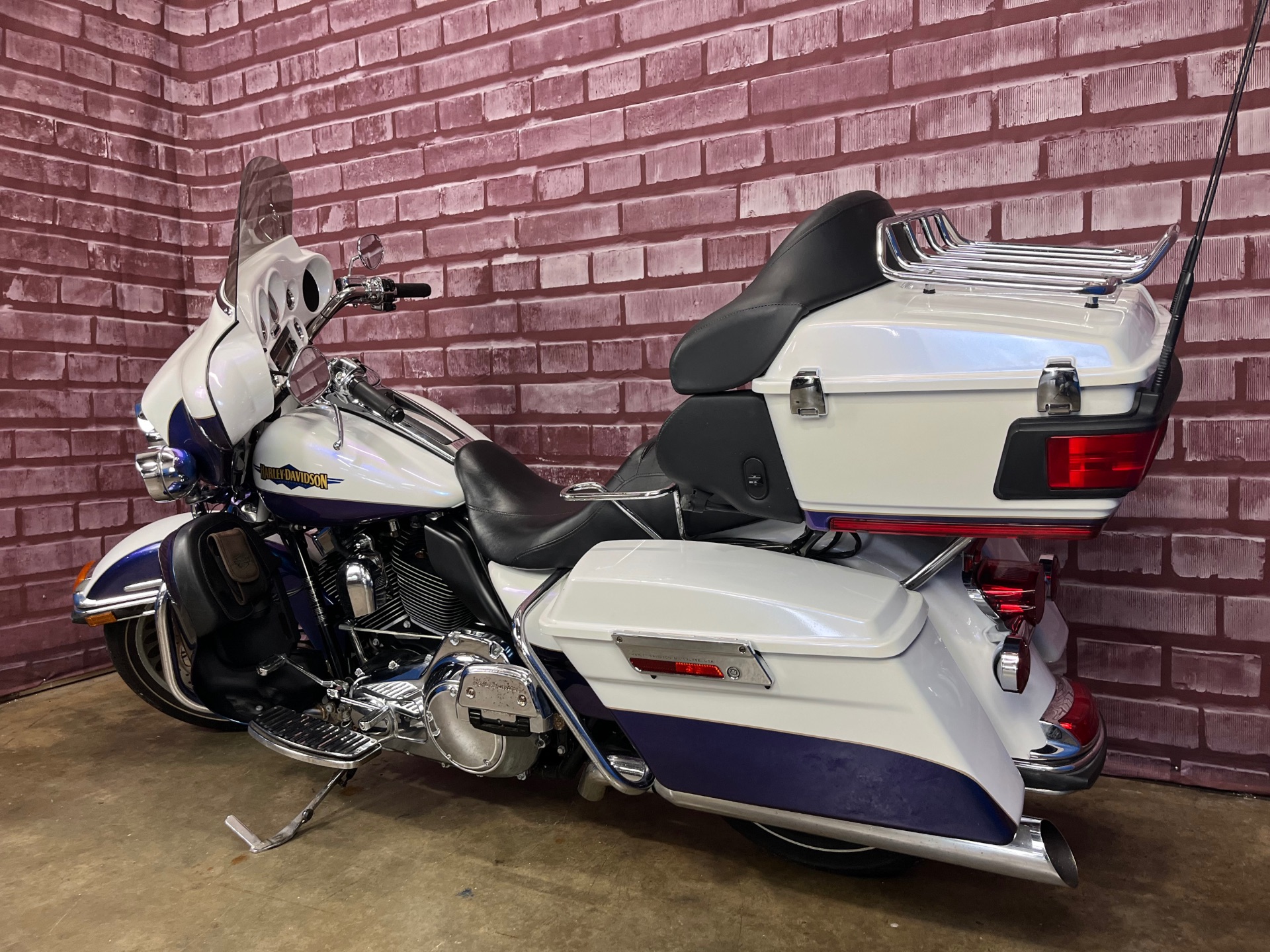 【electraglide[エレクトラグライド]】2001 Tシャツ M Used 2001 Harley Davidson Electra Glide Classic Motorcycles