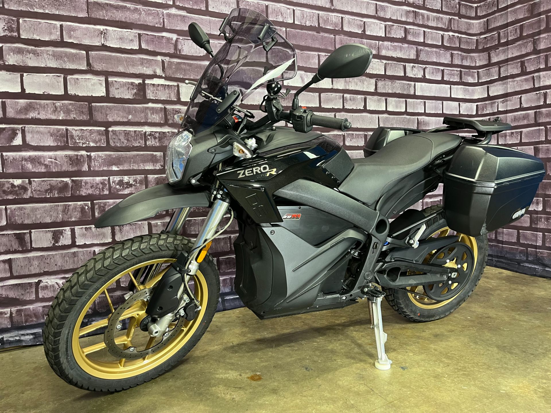 Used 2018 Zero Motorcycles DSR ZF14.4 + Charge Tank