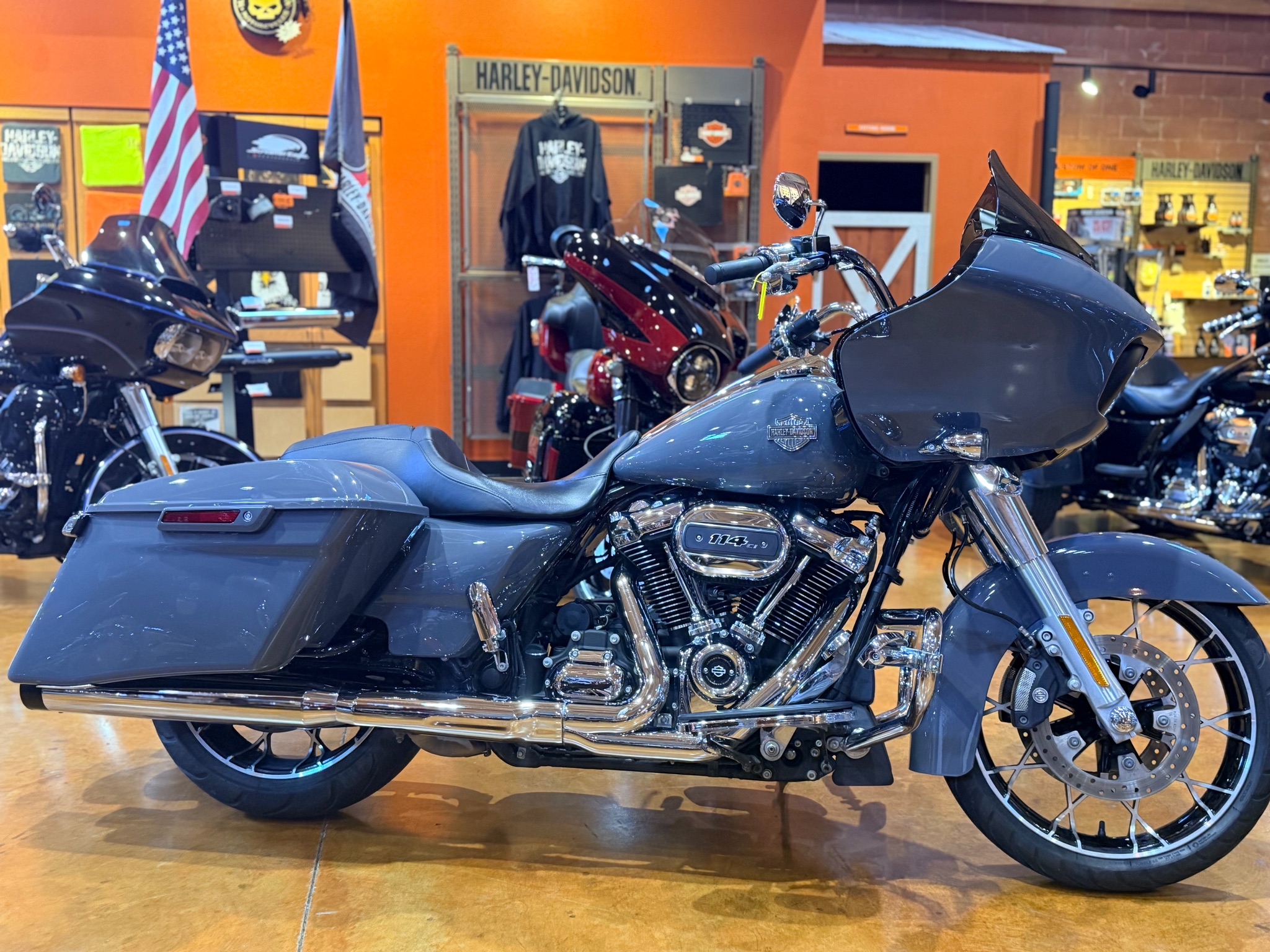 2022 Harley-Davidson Road Glide® Special 1