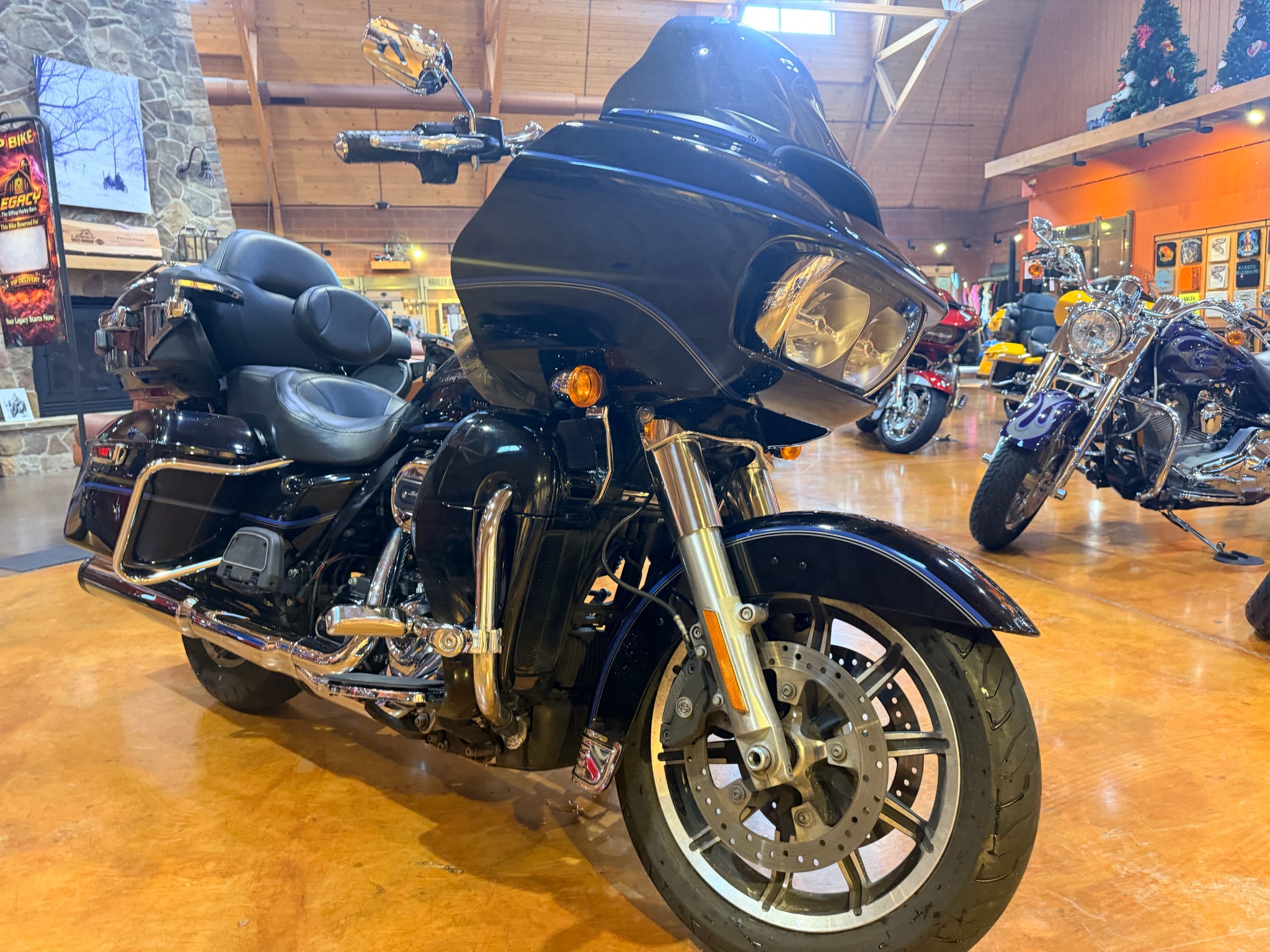 2017 Harley-Davidson Road Glide® Ultra 2