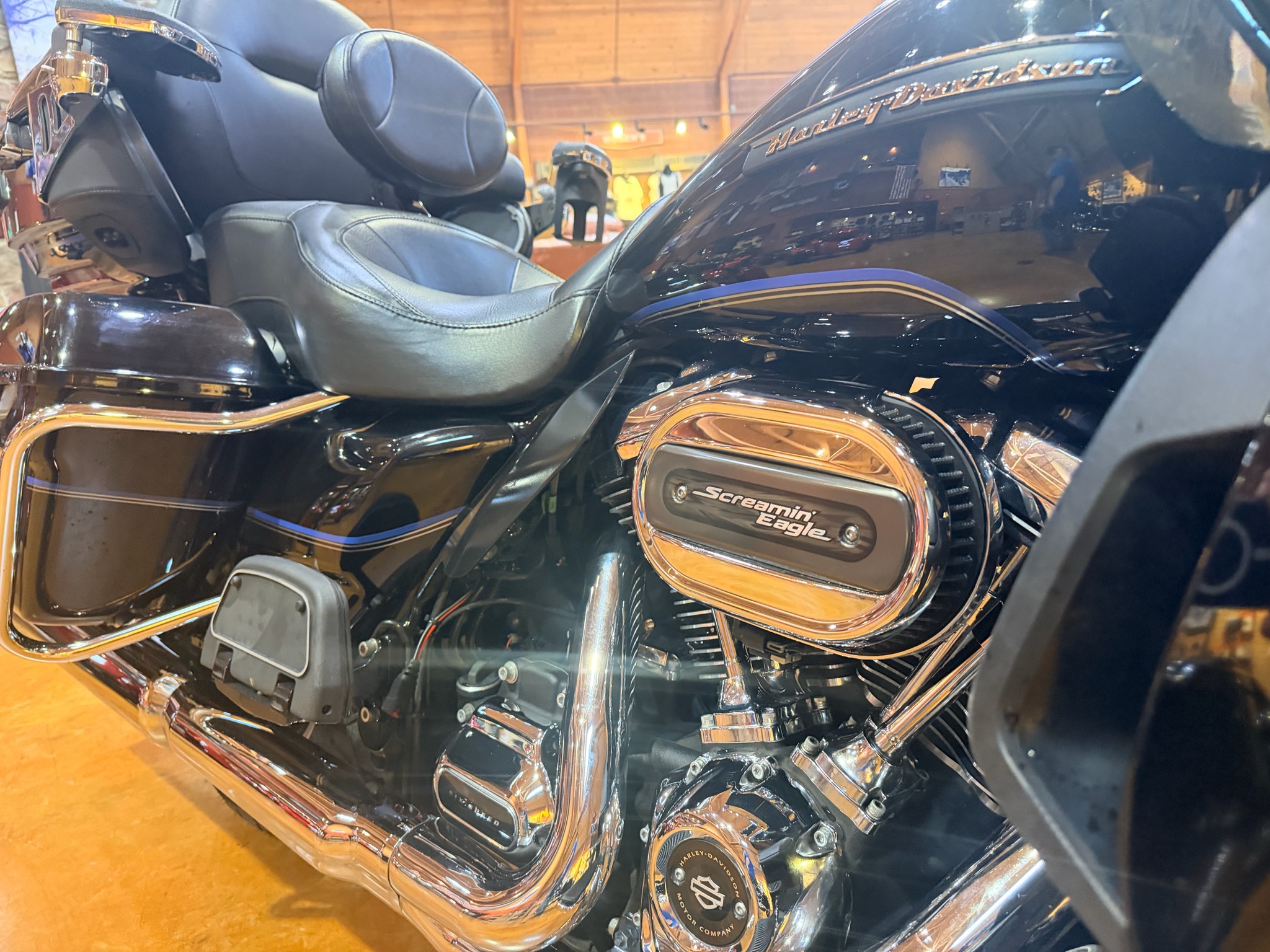 2017 Harley-Davidson Road Glide® Ultra 4