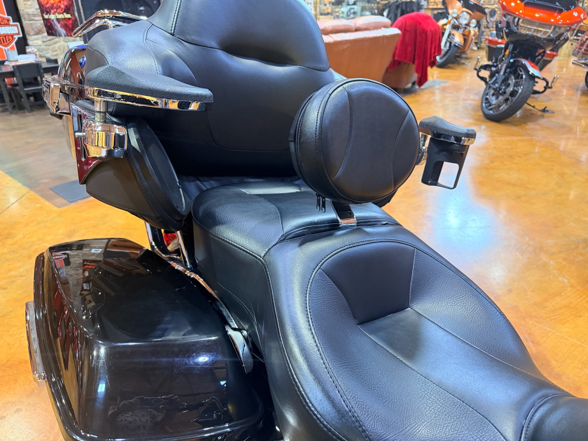 2017 Harley-Davidson Road Glide® Ultra 6