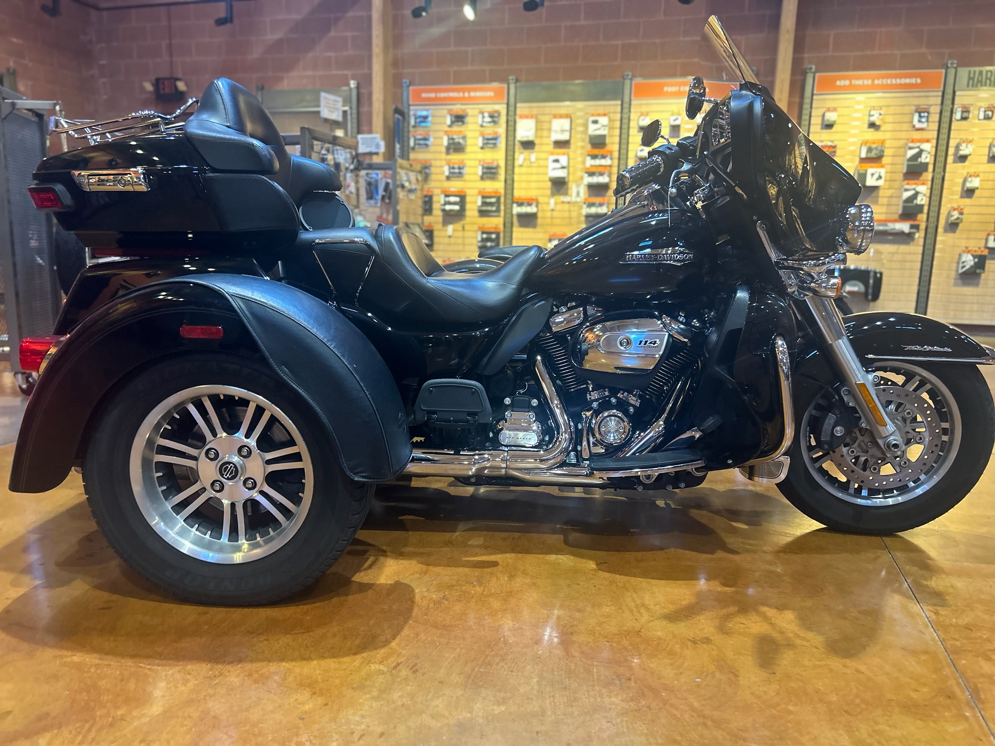2021 Harley-Davidson Tri Glide® Ultra 1