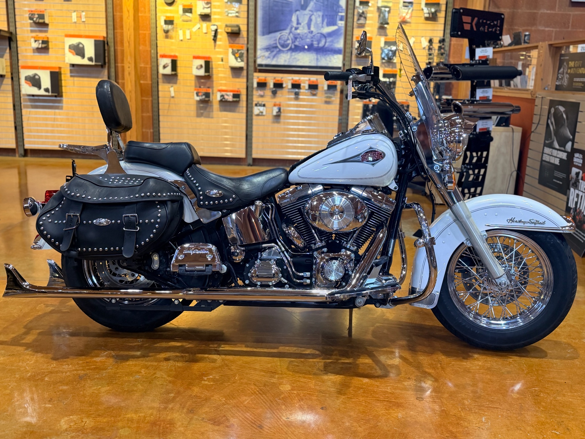 2001 FLSTC/FLSTCI Heritage Softail® Classic