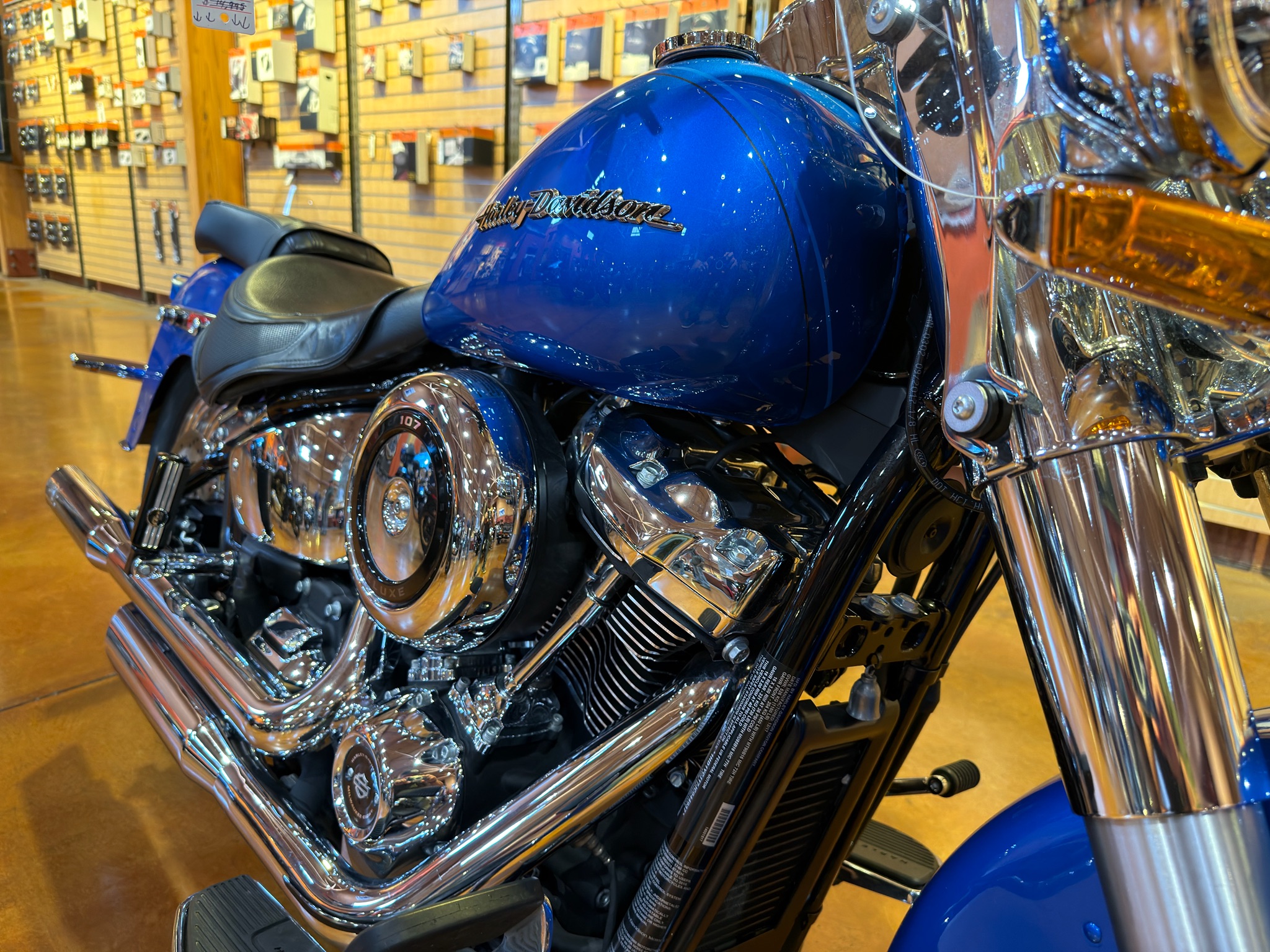 2018 Harley-Davidson Softail® Deluxe 107 4