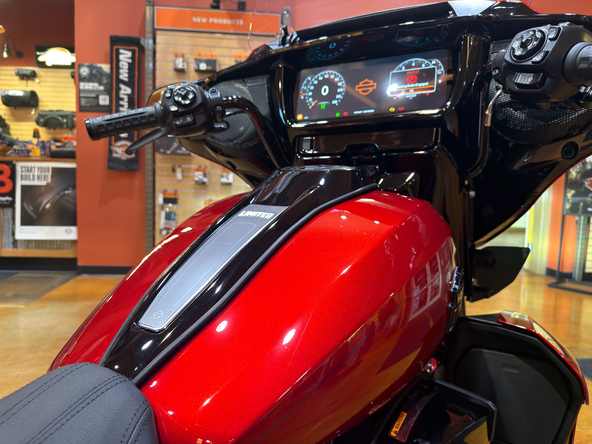 2026 Harley-Davidson Street Glide® 3 Limited 5