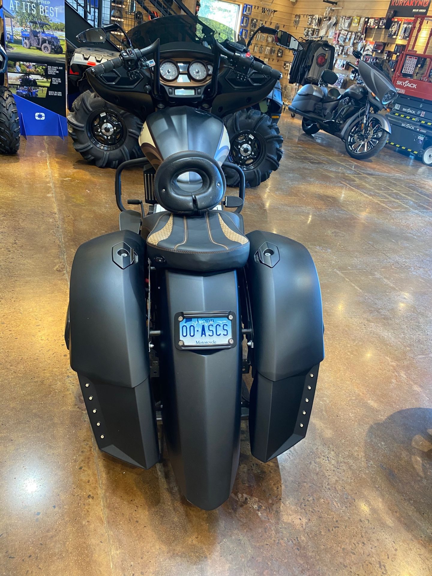 Used 2017 Victory Cross Country Custom Motorcycles in Lebanon, NJ