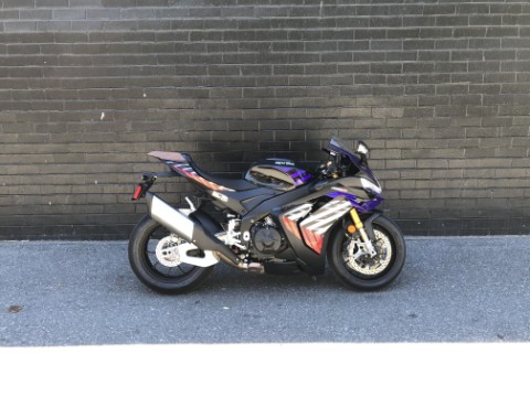 2027 Aprilia RSV4 Factory 1100 — photo 1 of 6