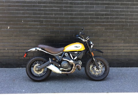 2015 Ducati Scrambler Classic — photo 1 of 6