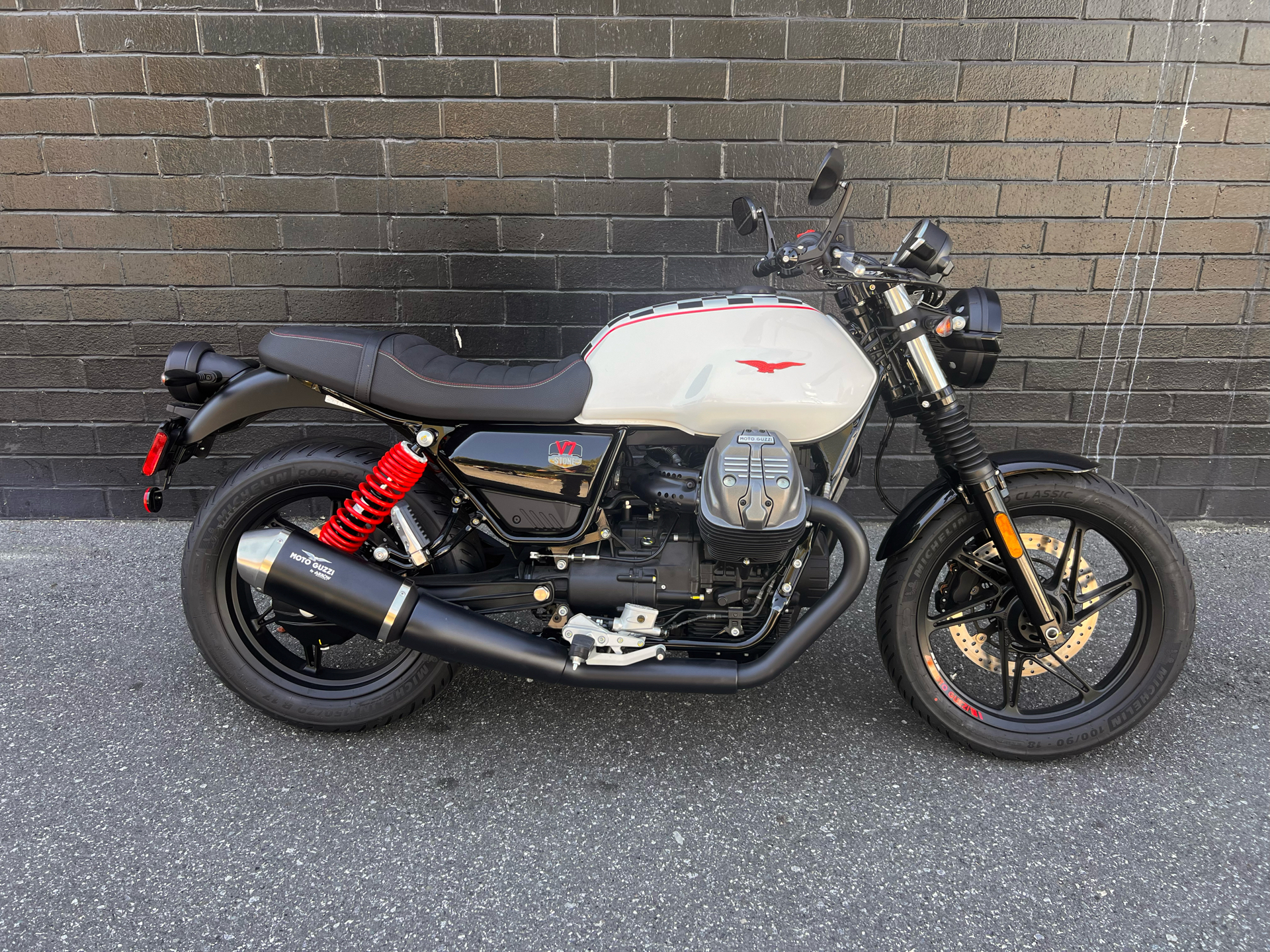 2020 Moto Moto Guzzi V7 Racer 10th Anniversary V7 Sport Vendo
