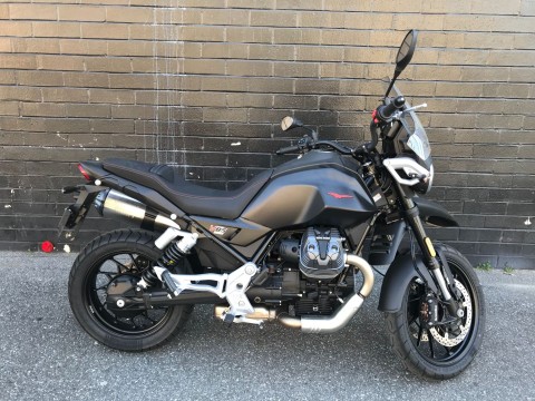 2025 Moto Guzzi V85 Strada