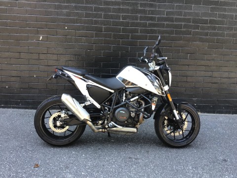 2018 KTM 690 Duke — photo 1 of 6