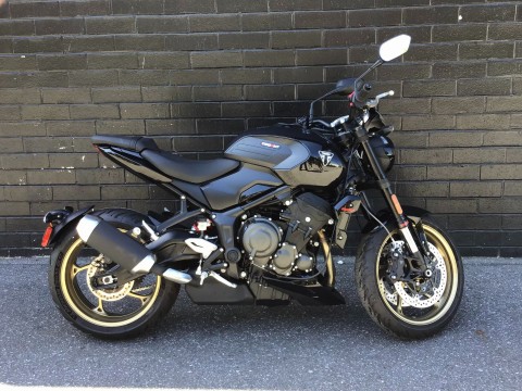 2026 Triumph Trident 800