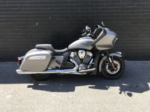 2025 Indian Challenger — photo 1 of 6