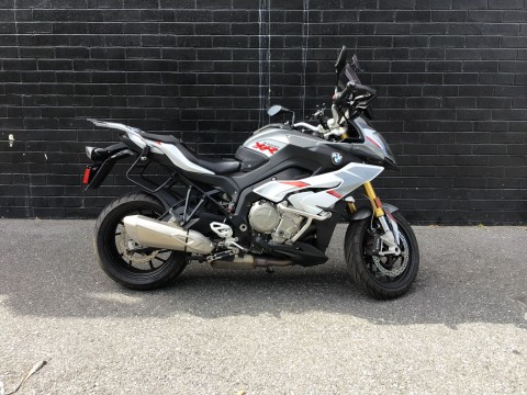 2016 BMW S 1000 XR — photo 1 of 6