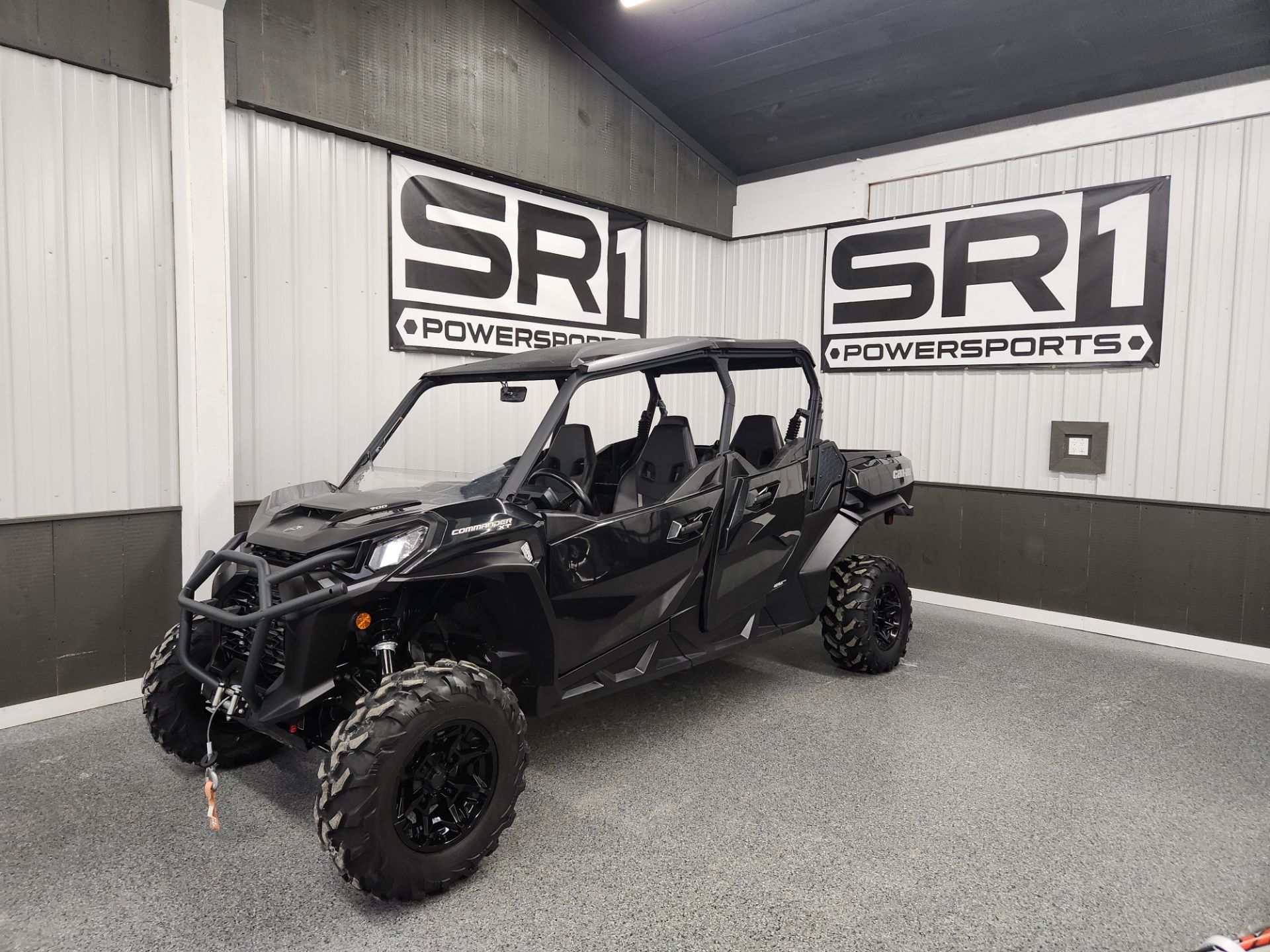 Used 2025 Can-Am Commander MAX XT 700, Turner ME | Specs, Price