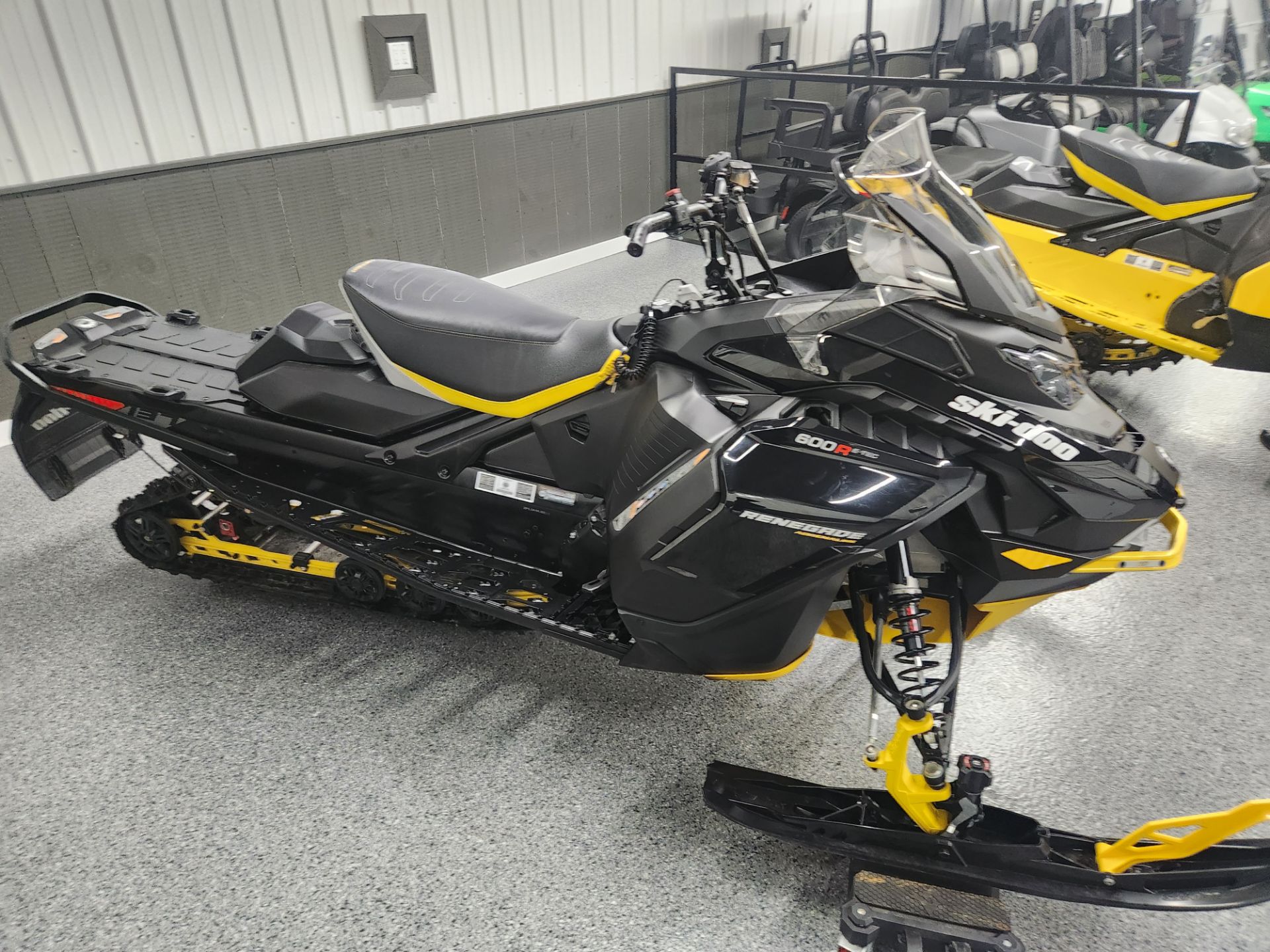 New 2026 Ski-Doo Renegade Adrenaline w/ Enduro Package 600R E-TEC 