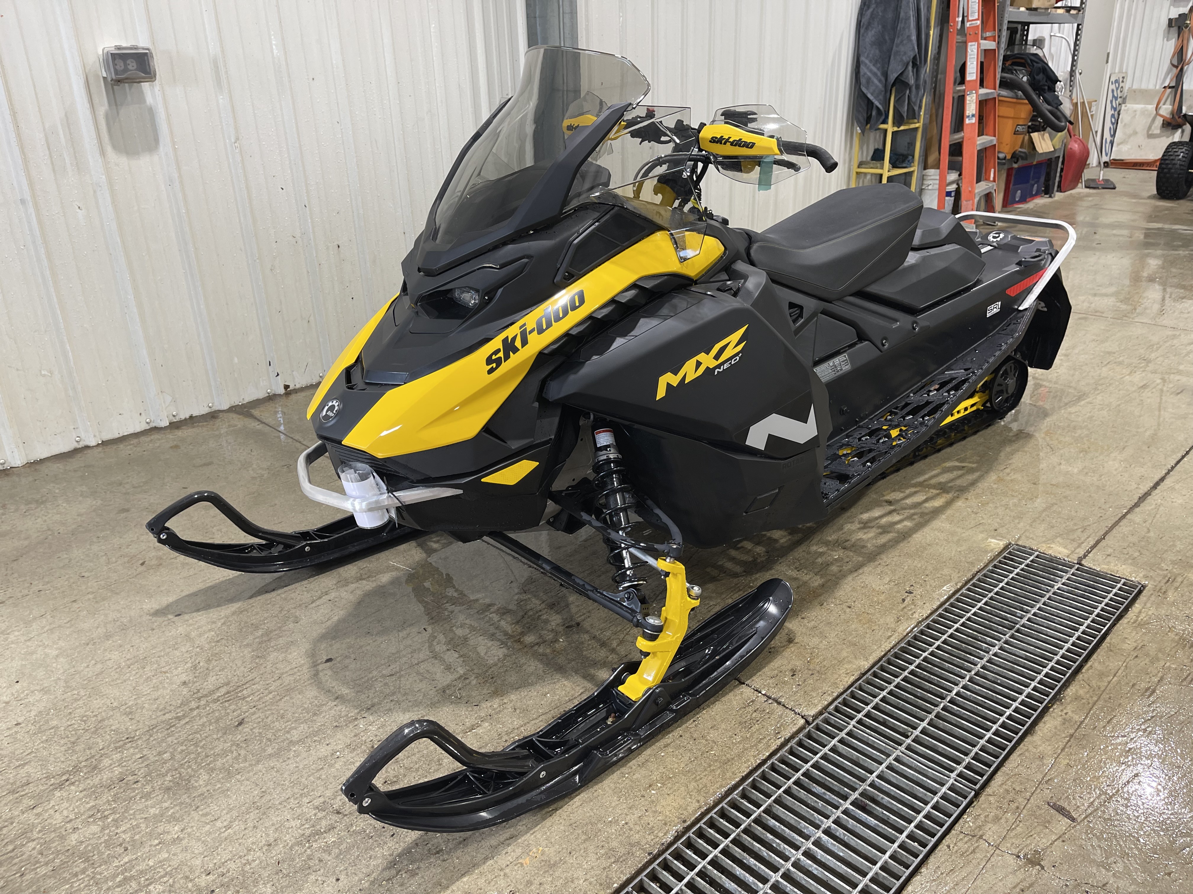 Used 2026 Ski-Doo MXZ NEO+ 600 EFI ES RipSaw 1.25, Turner ME