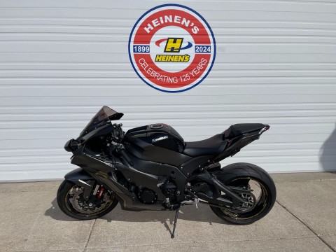 Kawasaki Supersport Motorcycles For Sale: Stock at Dealer Heinen