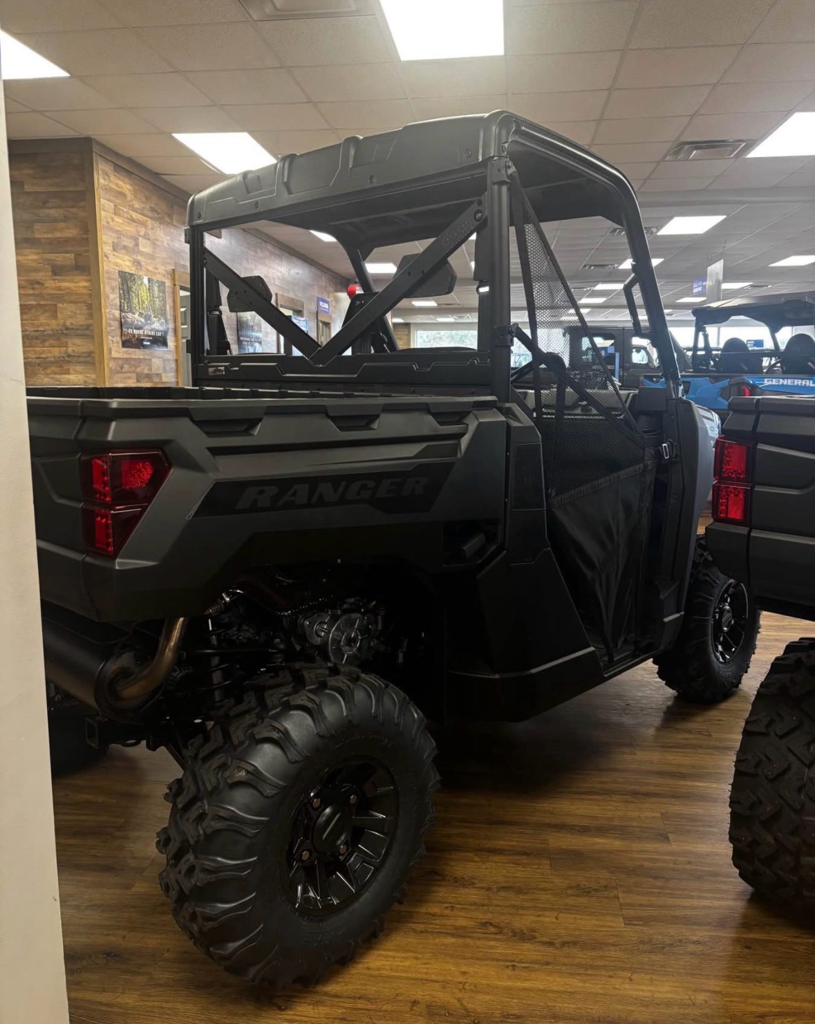 2026 Polaris Ranger 1000 Premium 3