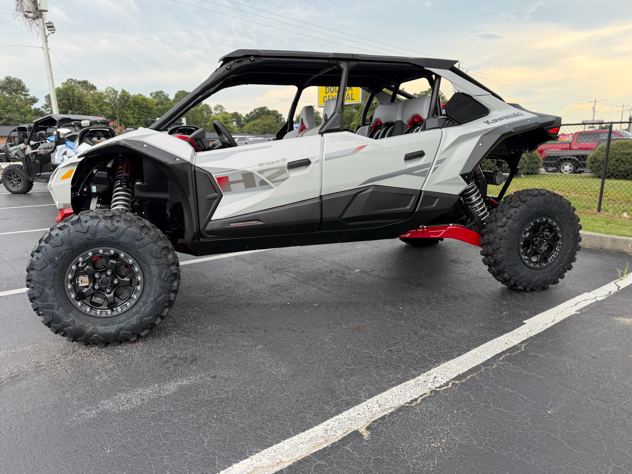 2026 Kawasaki Teryx®5 H2 Deluxe eS
