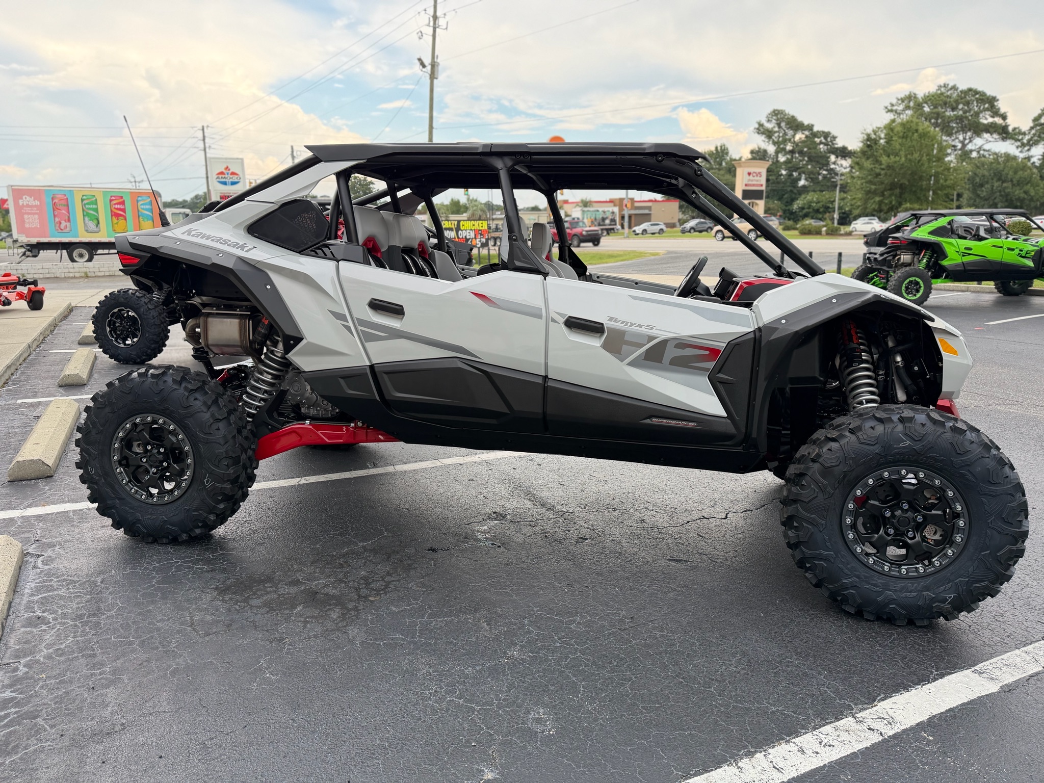 2026 Kawasaki Teryx®5 H2 Deluxe eS 9