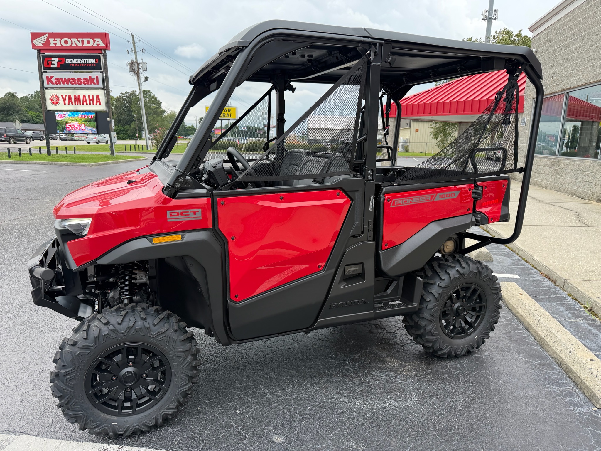 2026 Pioneer 1000-5 Deluxe