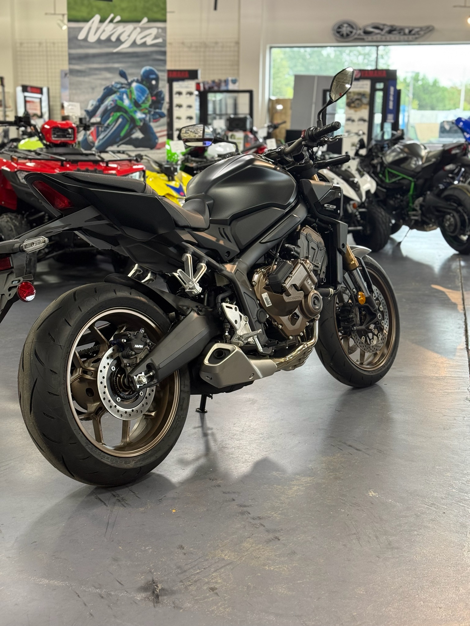 2026 Honda CB650R E-Clutch 4