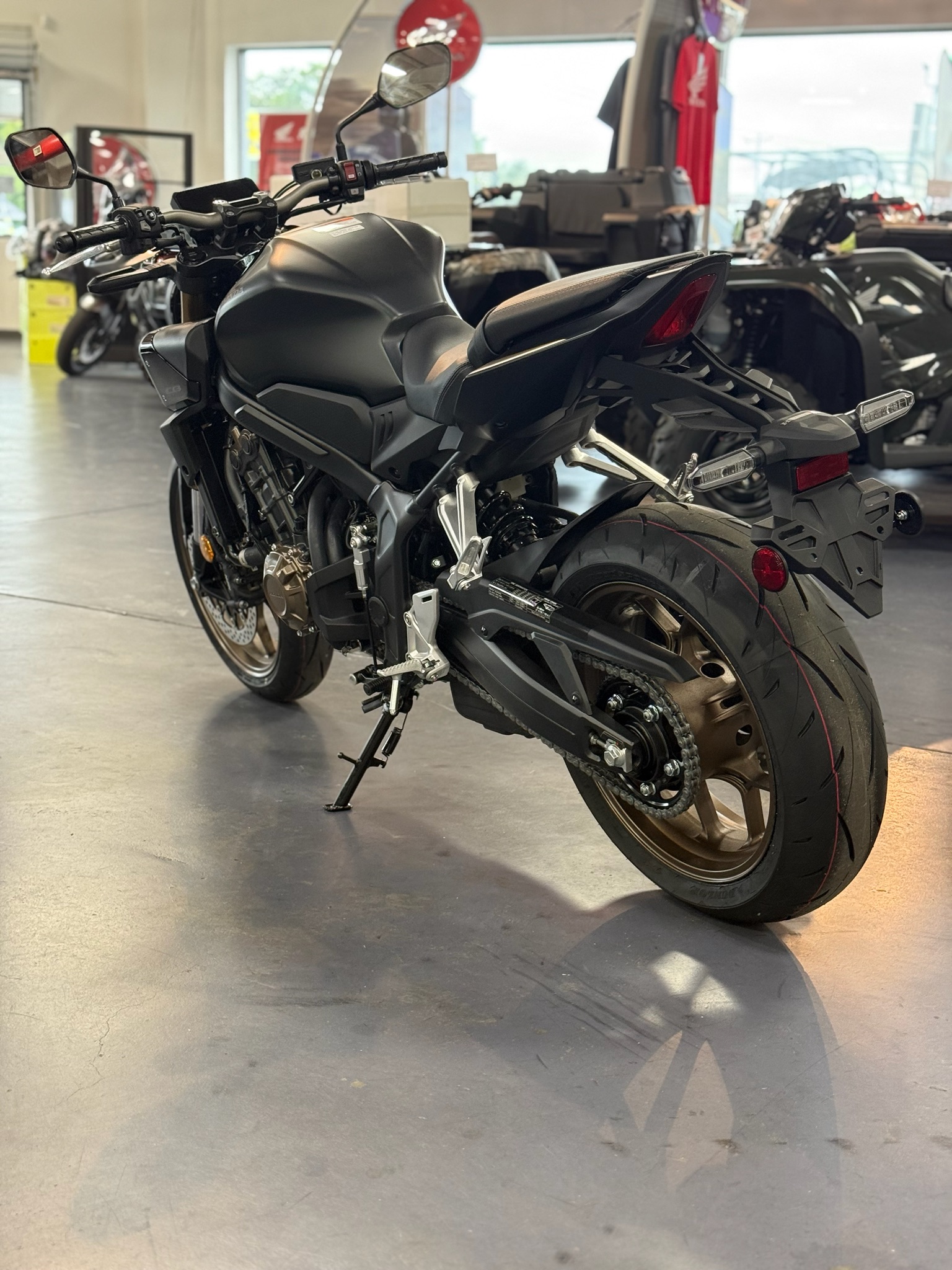 2026 Honda CB650R E-Clutch 5