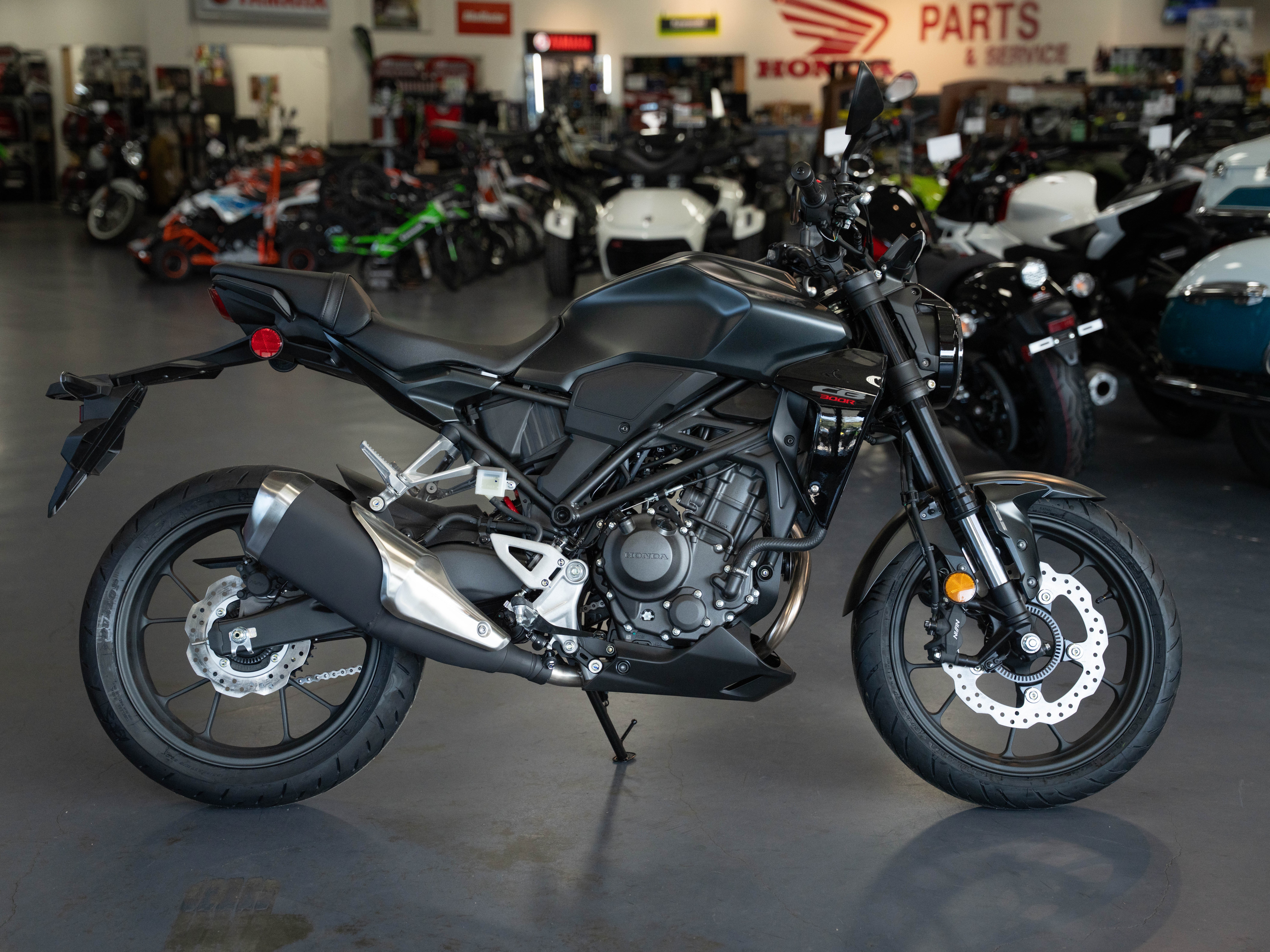 2025 CB500F ABS