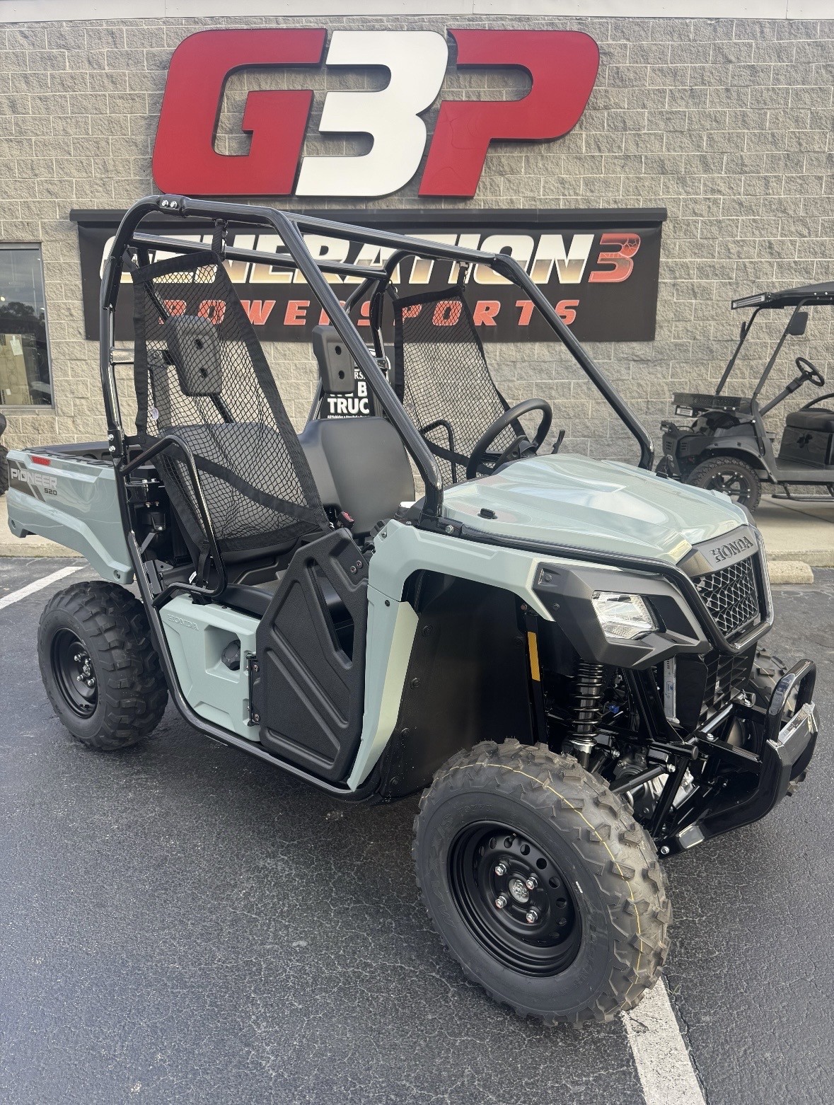 2026 Honda Pioneer 520 1