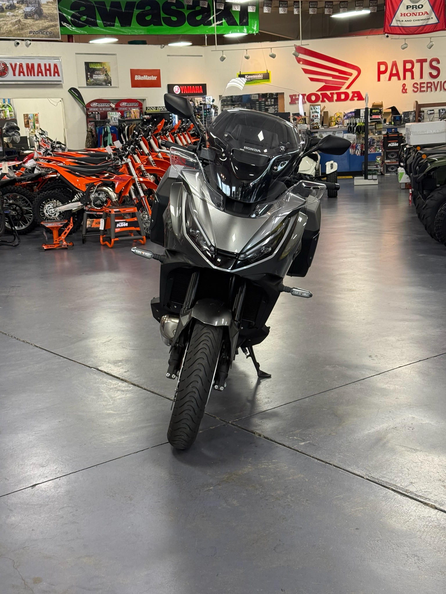 2026 NT1100 DCT