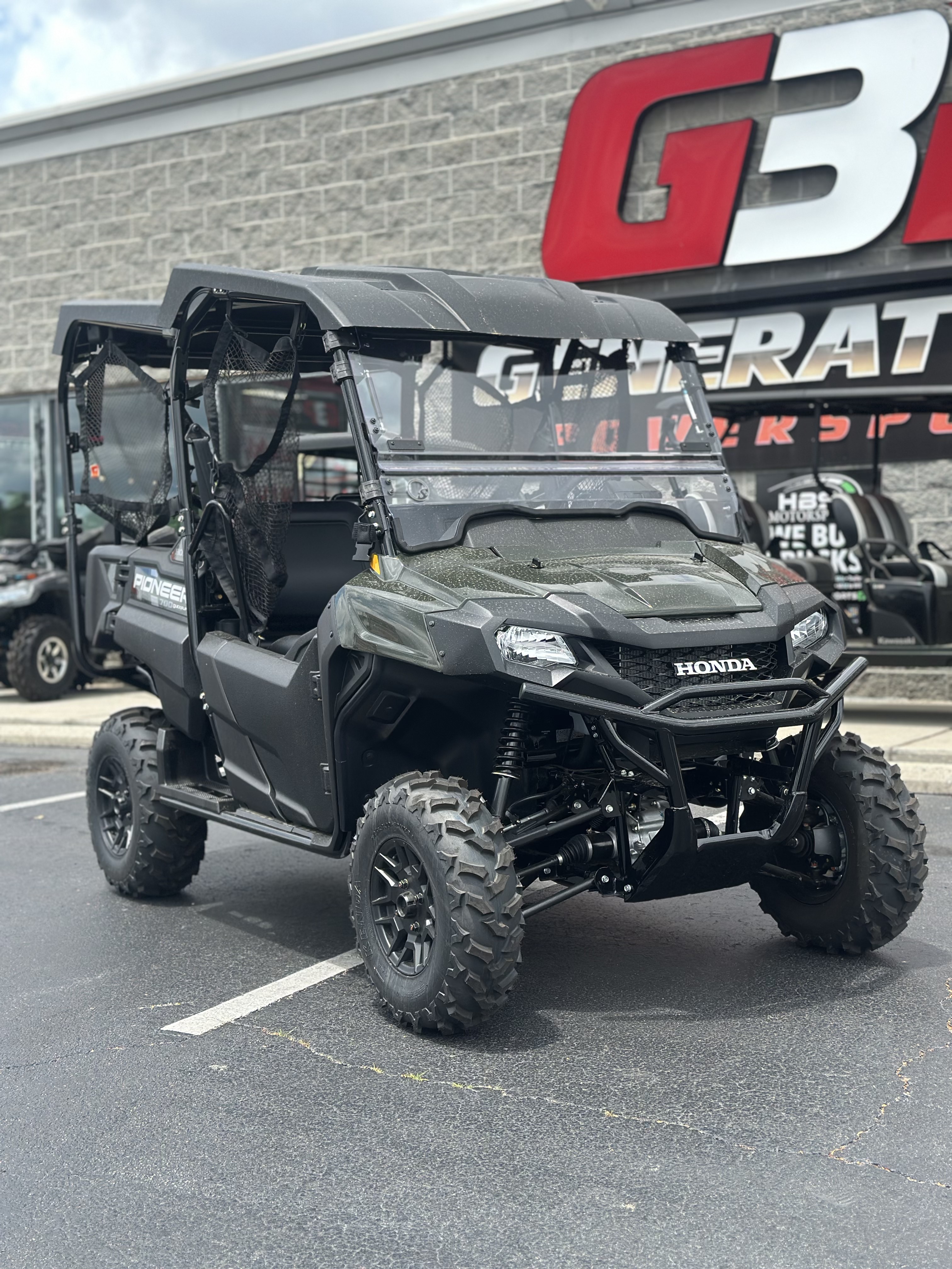 2026 Pioneer 700-4 Deluxe