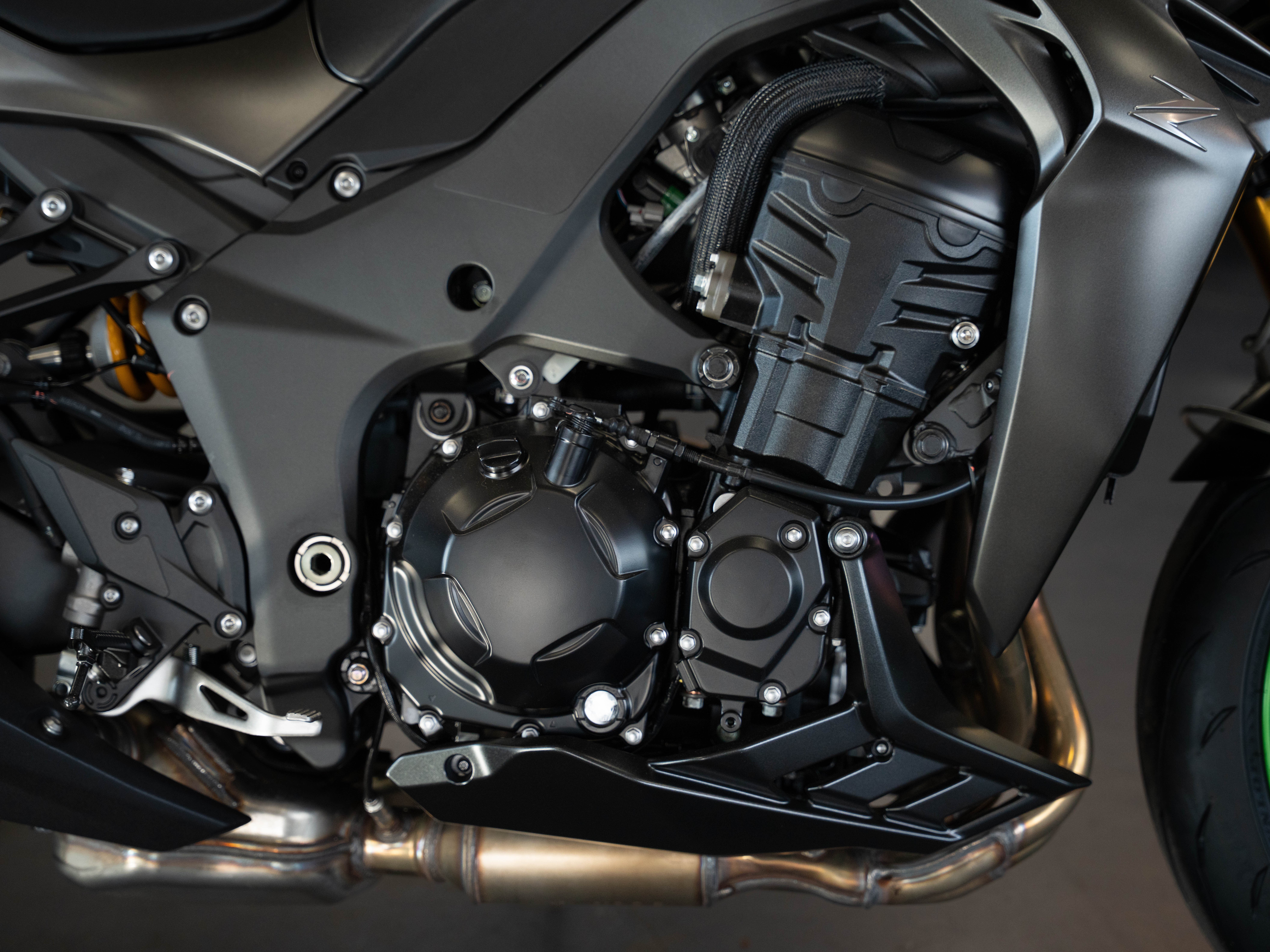 New 2026 Kawasaki Z1100 SE ABS, Florence SC | Specs, Price, Photos | Metallic Matte Graphenesteel Gray / Metallic Matte Carbon Gray KAW000286