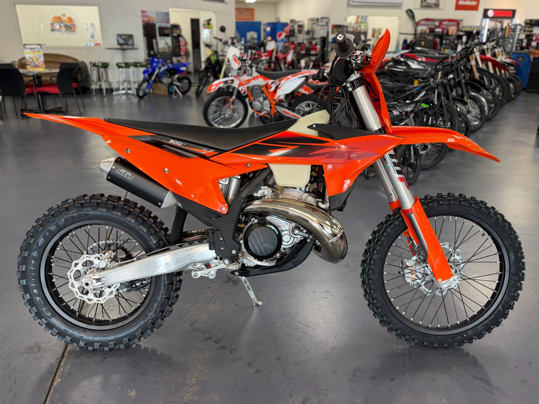 2027 300 XC